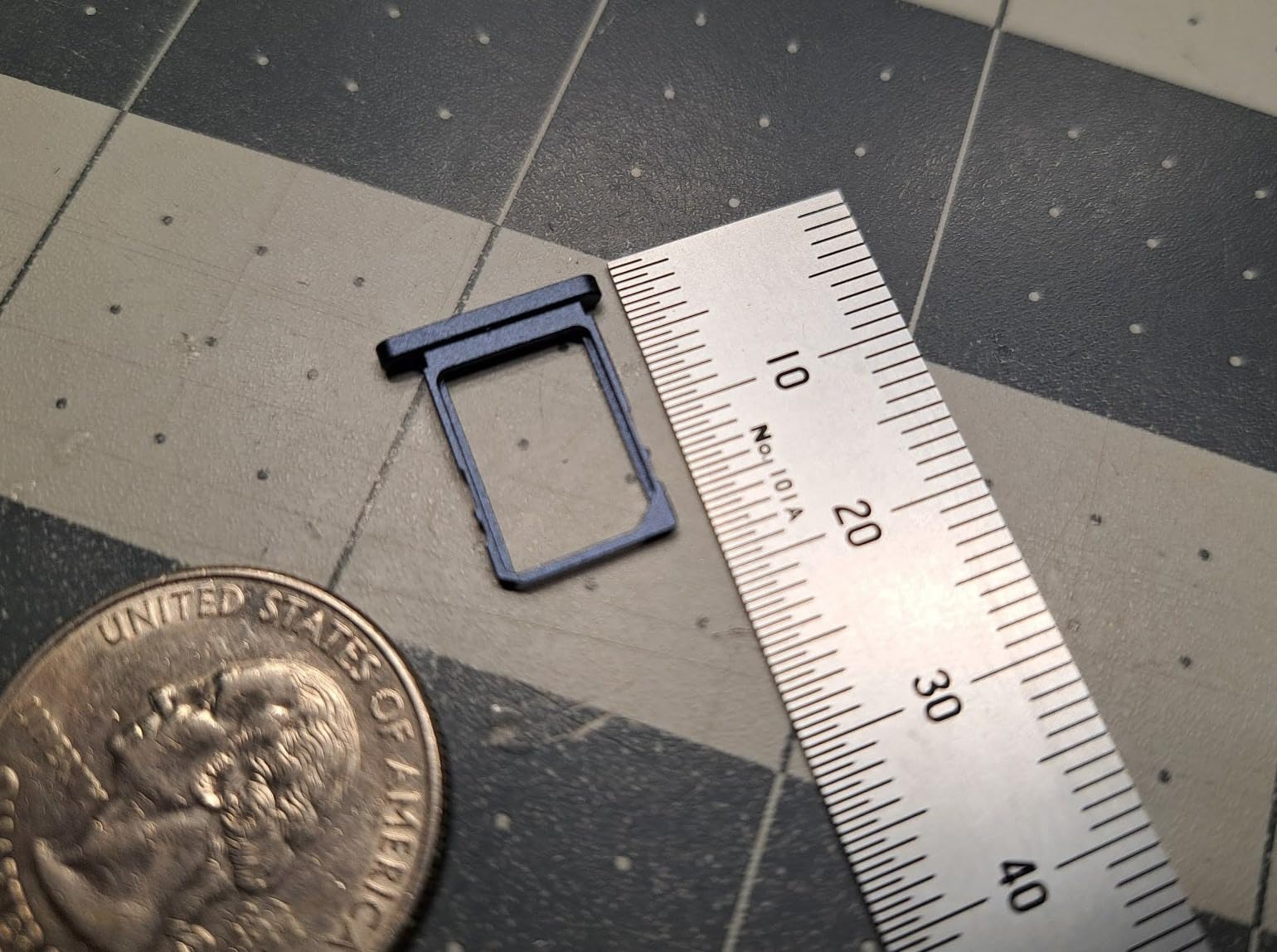 iFLYTEK AI Language Translator Device - 60 Languages, Real-Time Split-Screen & Two-Way Instant Voice Translation, 18 Offline Packs, 2-Year Global Data for K-12 Education, Business, Travel customer photo 2