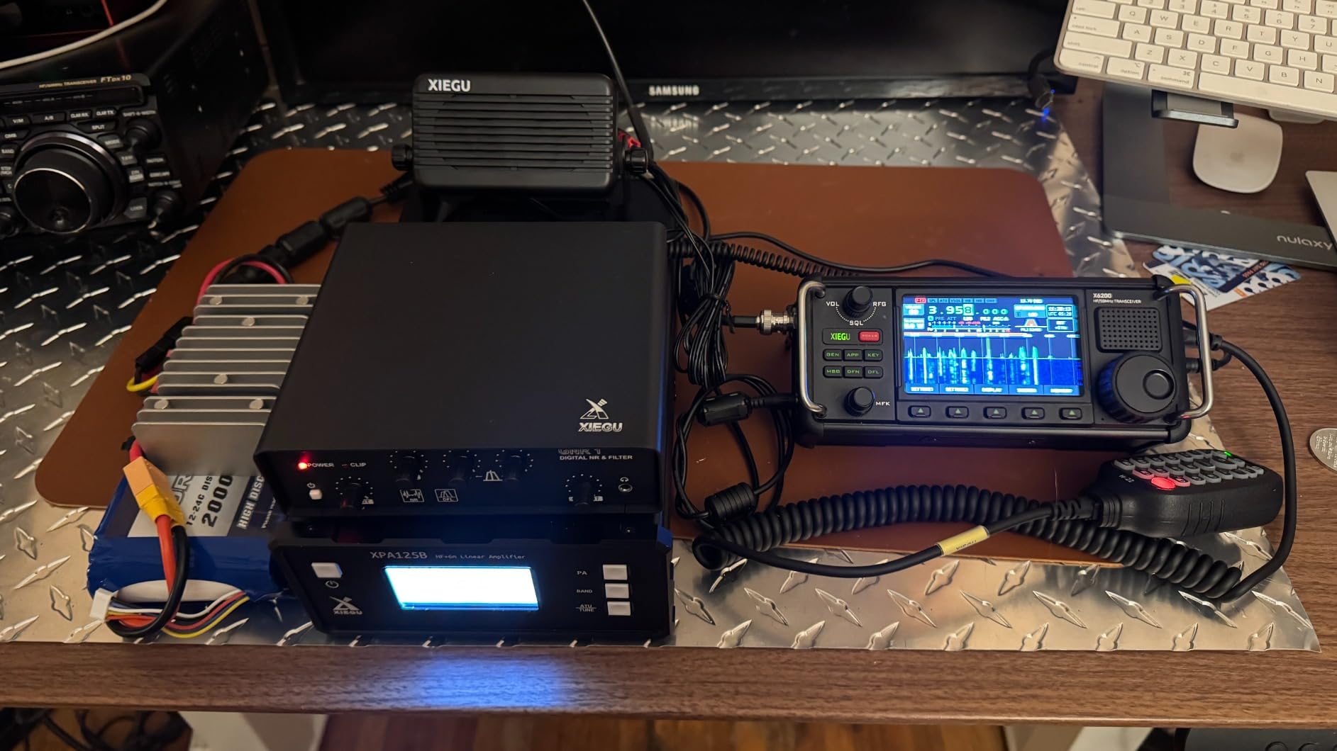 Xiegu X6200 HF Radio Transceiver, Portable HF/50MHz/WFM/AIR Receiver with RF Direct Sampling System, 3200mAh Replaceable Battery, 4