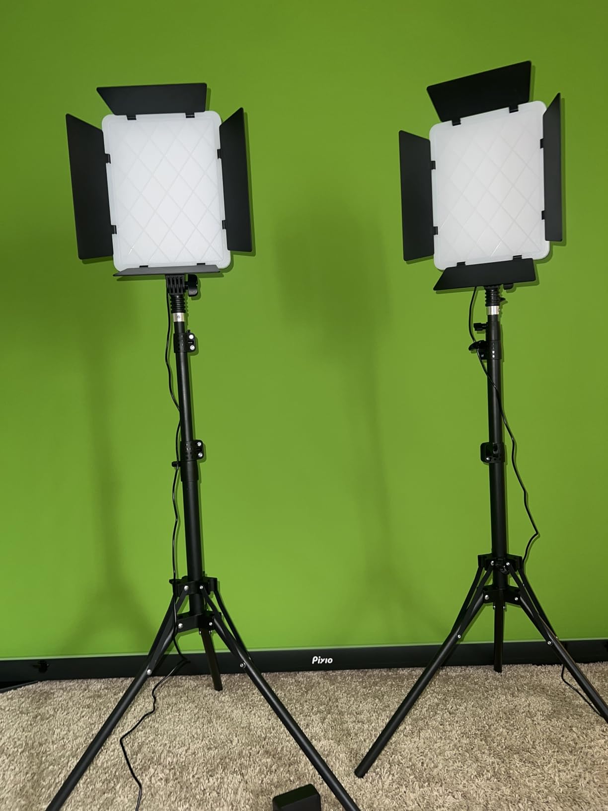 NiceVeedi 2-Pack Photography Lighting Kit, 36W Bi-Color Studio Lights 2700-6500K CRI 95+, Dimmable LED Video Light Kit with Remote Control & 72