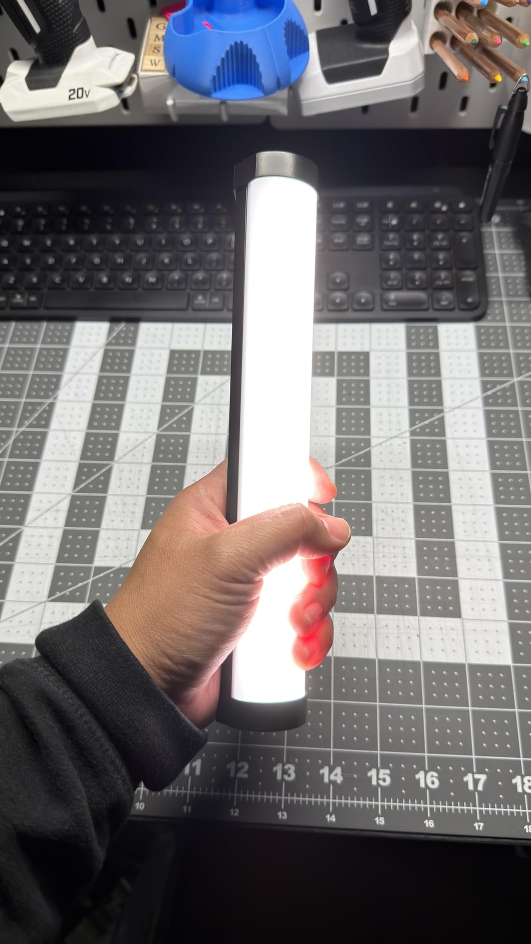 NANLITE PavoTube II 6C LED RGB Tube, 2700K-7500K Ultra-Wide Color Temperature, 2.4GHz Wireless Control Portable Handheld Photography Lighting Stick customer photo 1