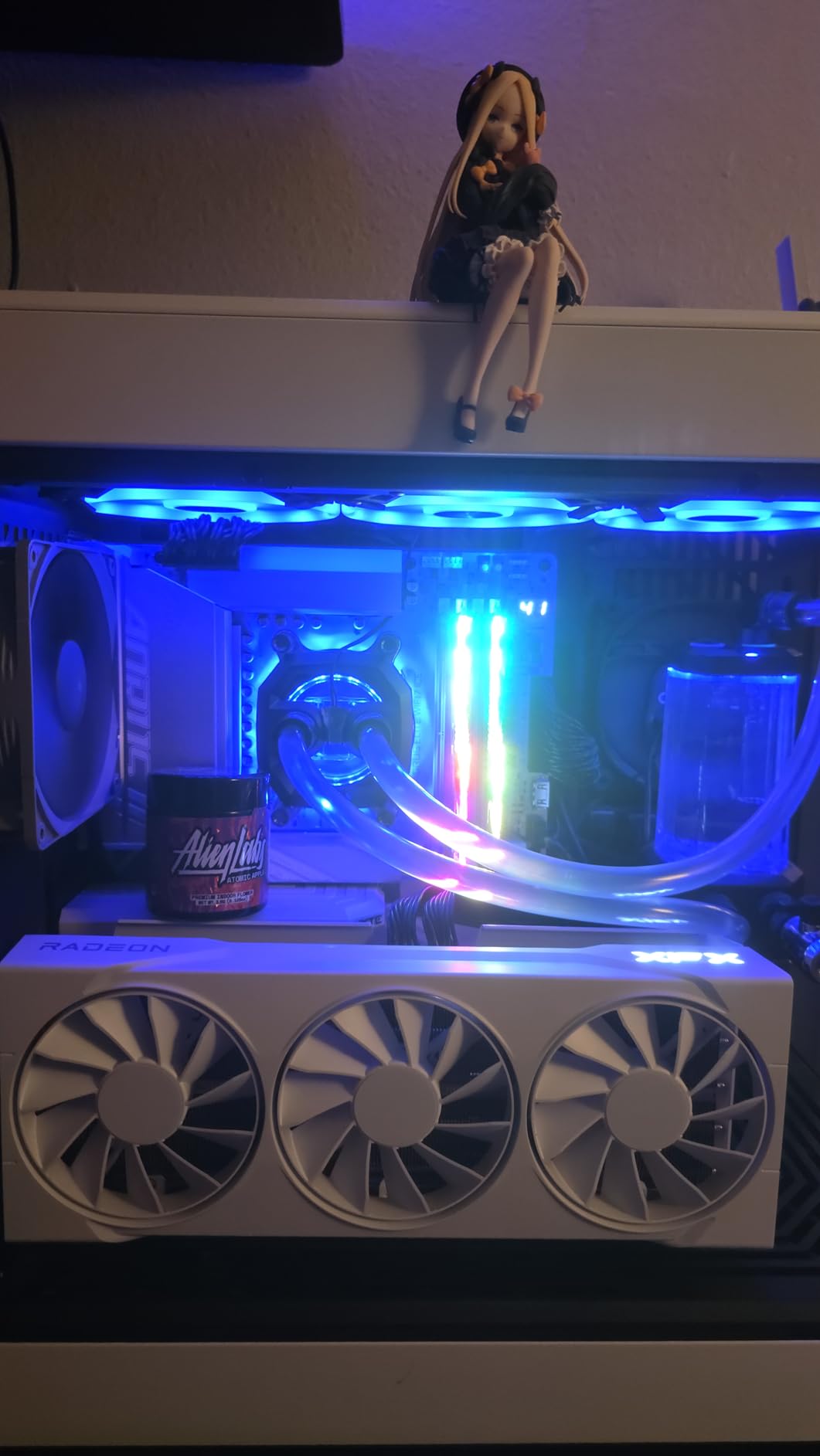 AMD Ryzen 9 9950X 16-Core, 32-Thread Unlocked Desktop Processor customer photo 2