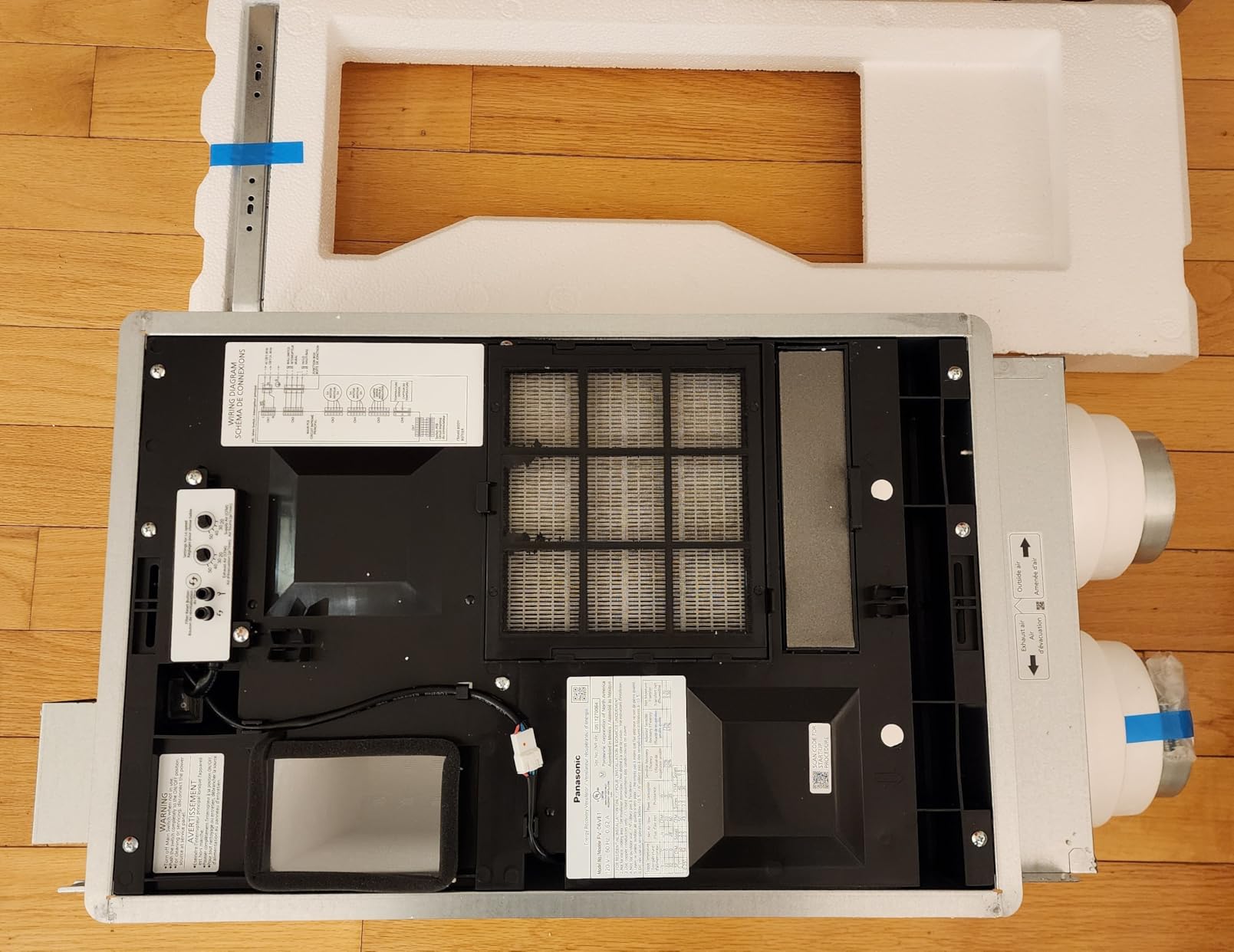 Panasonic WhisperComfort 60 20-50 CFM Ceiling-Wall Energy Recovery Ventilator/Bathroom Exhaust Fan for Balanced Ventilation FV-06VE1 customer photo 1