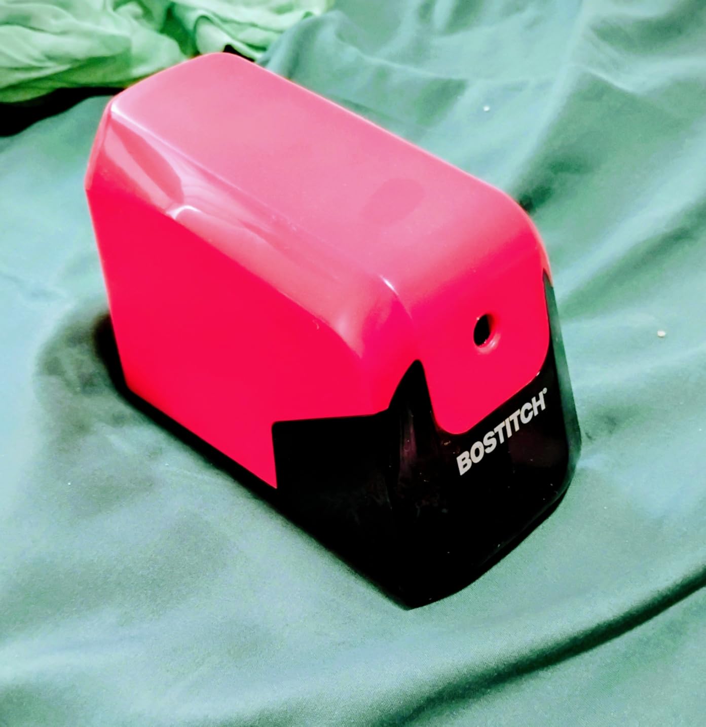 Bostitch Office Battery Pencil Sharpener, 4X Longer Cutter Life, Tip Saver Technology, Pink customer photo 1
