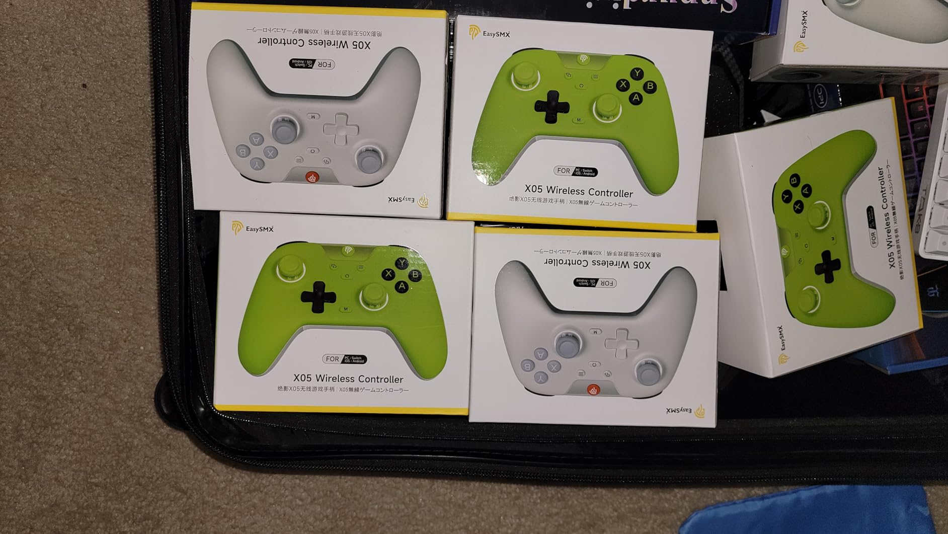 EasySMX X05 2.4g Wireless Gaming Controller for PC/Steam/iPhone/Android/Switch - Bluetooth Controller Gamepad with Hall Effect, RGB Lights and Turbo, Anti-Drift Controller customer photo 2