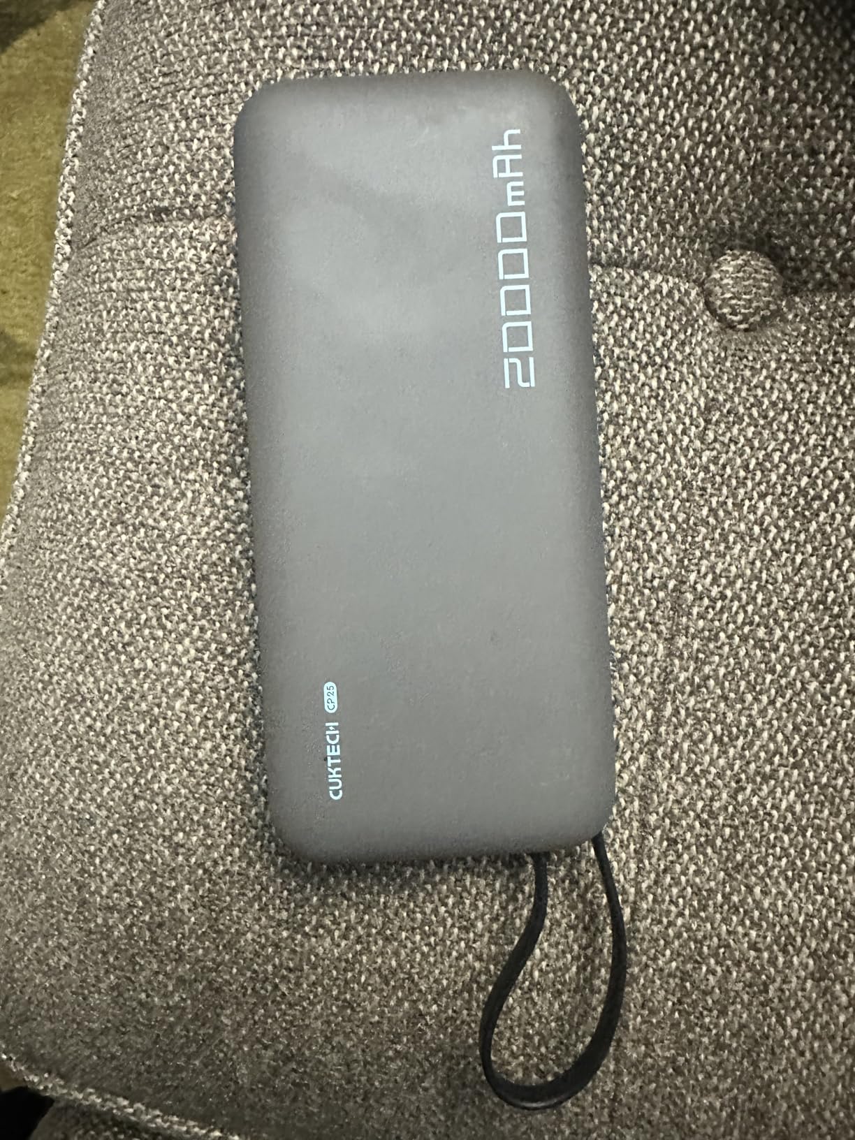 CUKTECH 45W Power Bank 20000mAh, Portable Travel Charger Built-in USB C Cable, Fast Charging Battery Pack for iPhone 16/15/14/13, iPad, Samsung Galaxy, Google Pixel, Android and More (Gray) customer photo 2