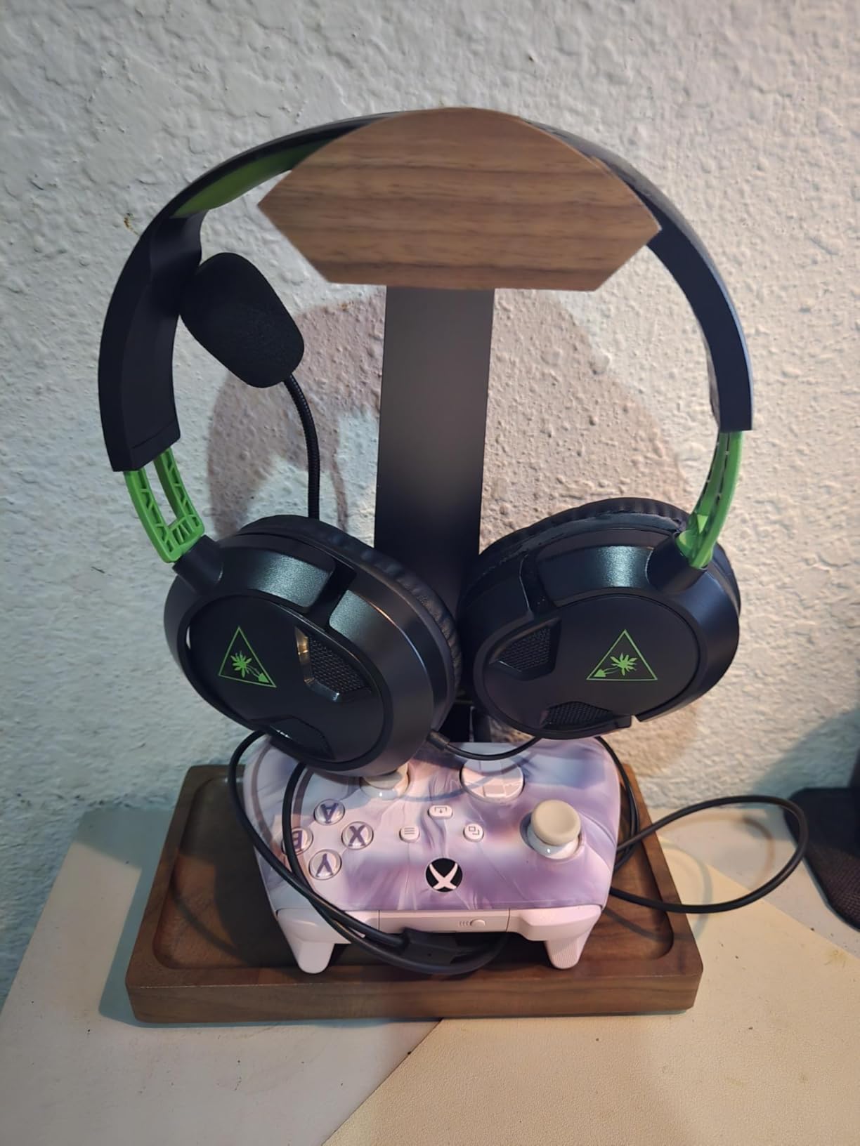 Walnut Headphone Stand, Wooden Headset Stand for Desk, Wood Gaming Headphone Holder with Storage Base for Airpod max, Bose, Razer, Sennheiser, Jabra, JBL, AKG, Vintage Gift for Men customer photo 2