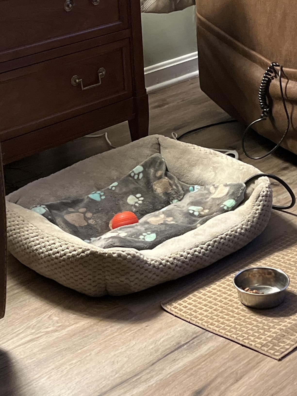 Large Dog Heating Pad 36x24 in with Smart Thermostat Switch and Power Line Protection Tube,Obtained MET and UL Dual Certification,Waterproof Pet Heating Pad for Dogs,with Plush Fabric Cover customer photo 2