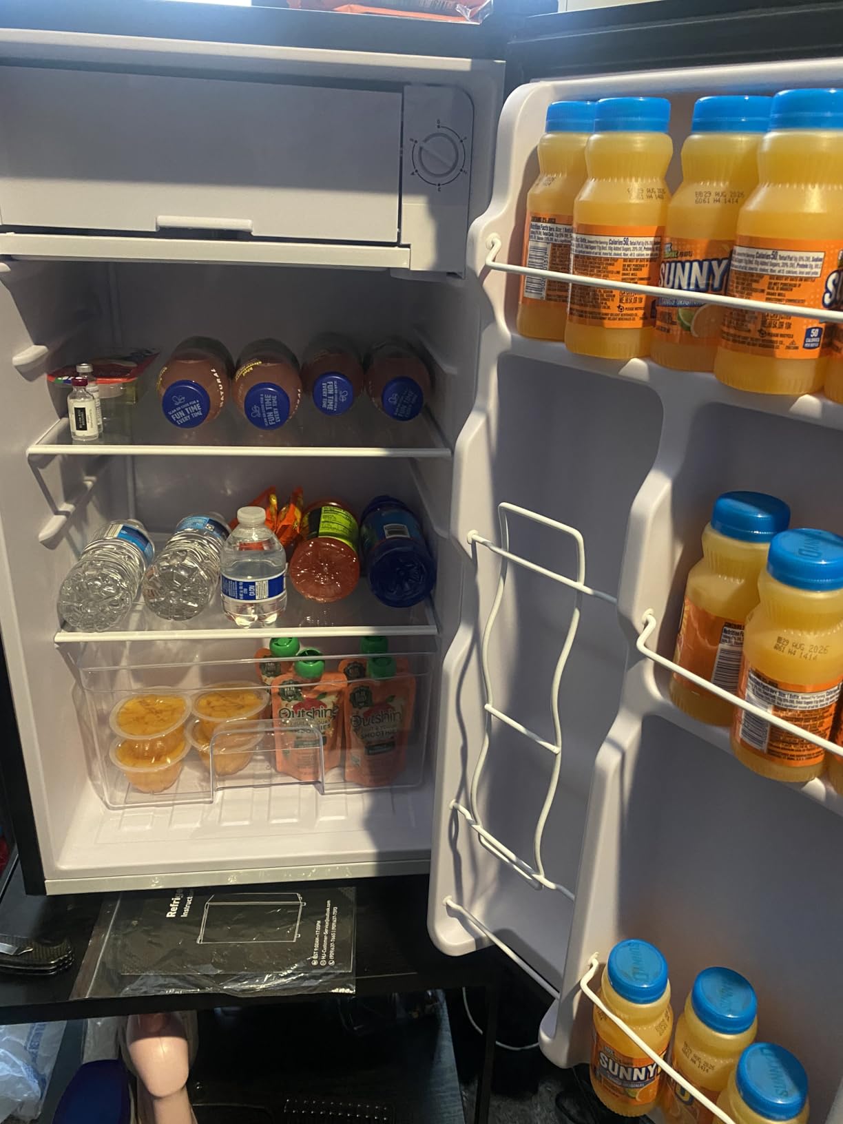 Sweetcrispy 3.2 Cu.Ft Mini Fridge with Freezer Small Refrigerator Single Door Adjustable Thermostat Energy-efficient Low Noise, Compact Fridge for Bedroom, Office, Dorm (Black) customer photo 1