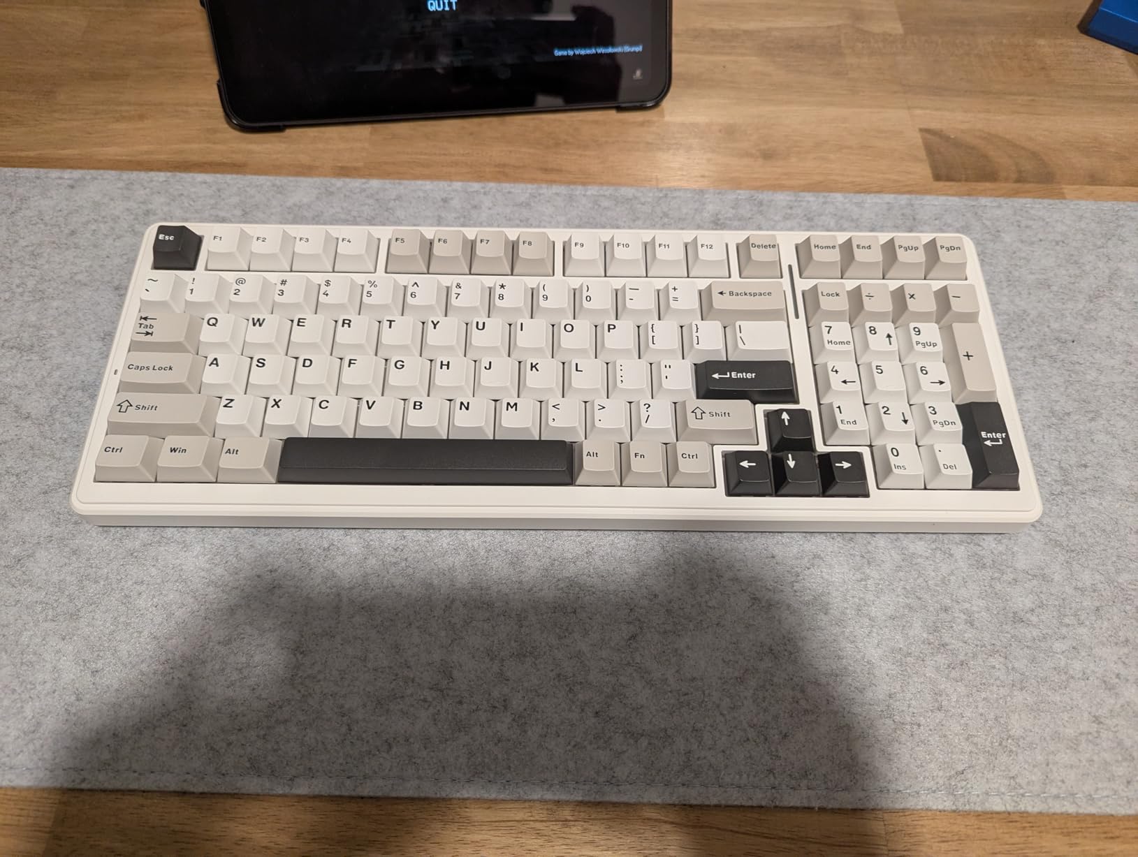 AULA F99 Wireless Mechanical Keyboard,Tri-Mode BT5.0/2.4GHz/USB-C Hot Swappable Custom Keyboard,Pre-lubed Linear Switches,RGB Backlit Gaming Keyboards for PC/Tablet/Xbox/PS4/PS5 customer photo 2