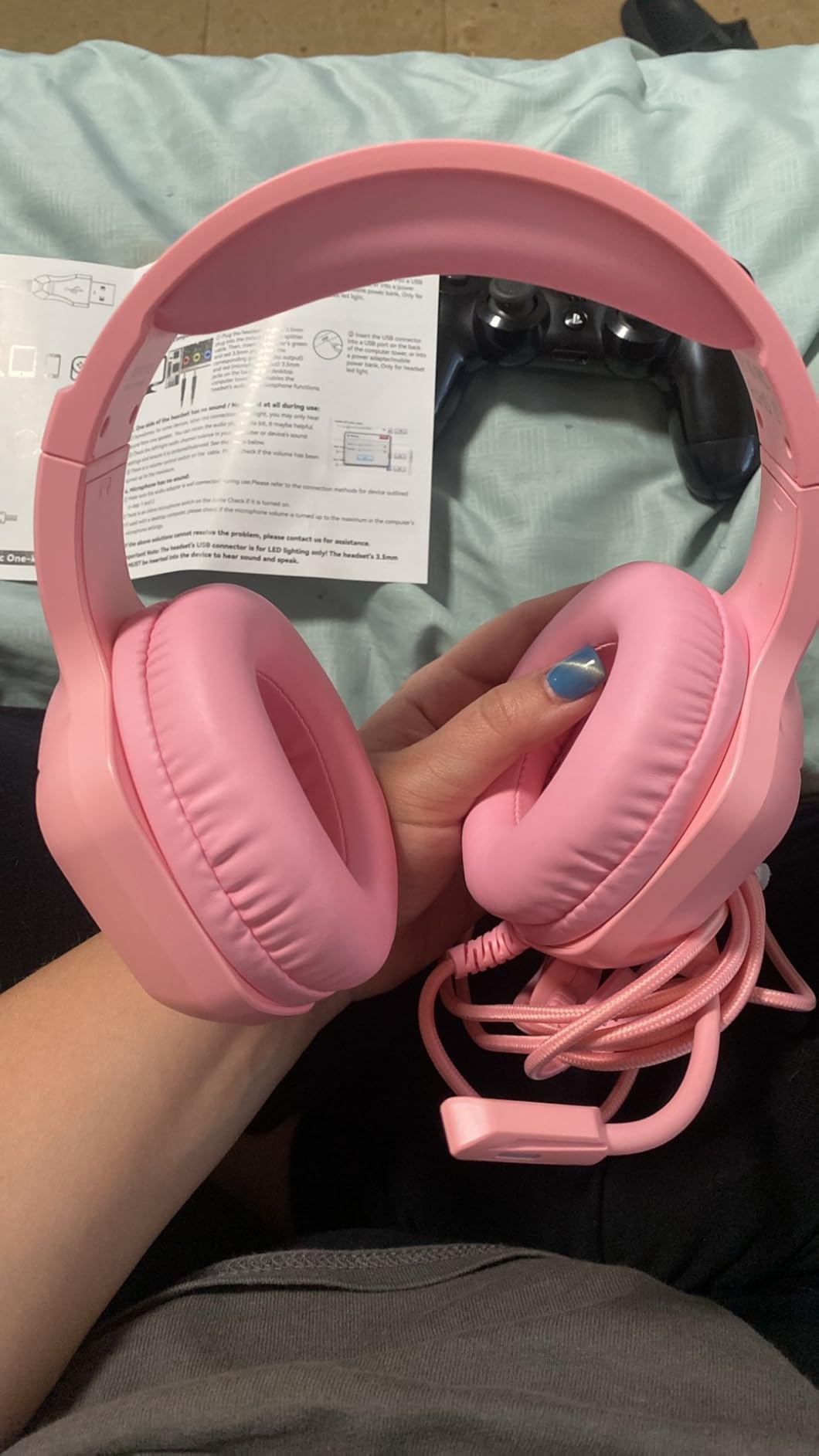 Gaming Headset with Microphone for Pc, Xbox One Series X/s, Ps4, Ps5, Switch, Stereo Wired Noise Cancelling Over-Ear Headphones with Mic, RGB, for Computer, Laptop, Mac, Nintendo (Pink) customer photo 1