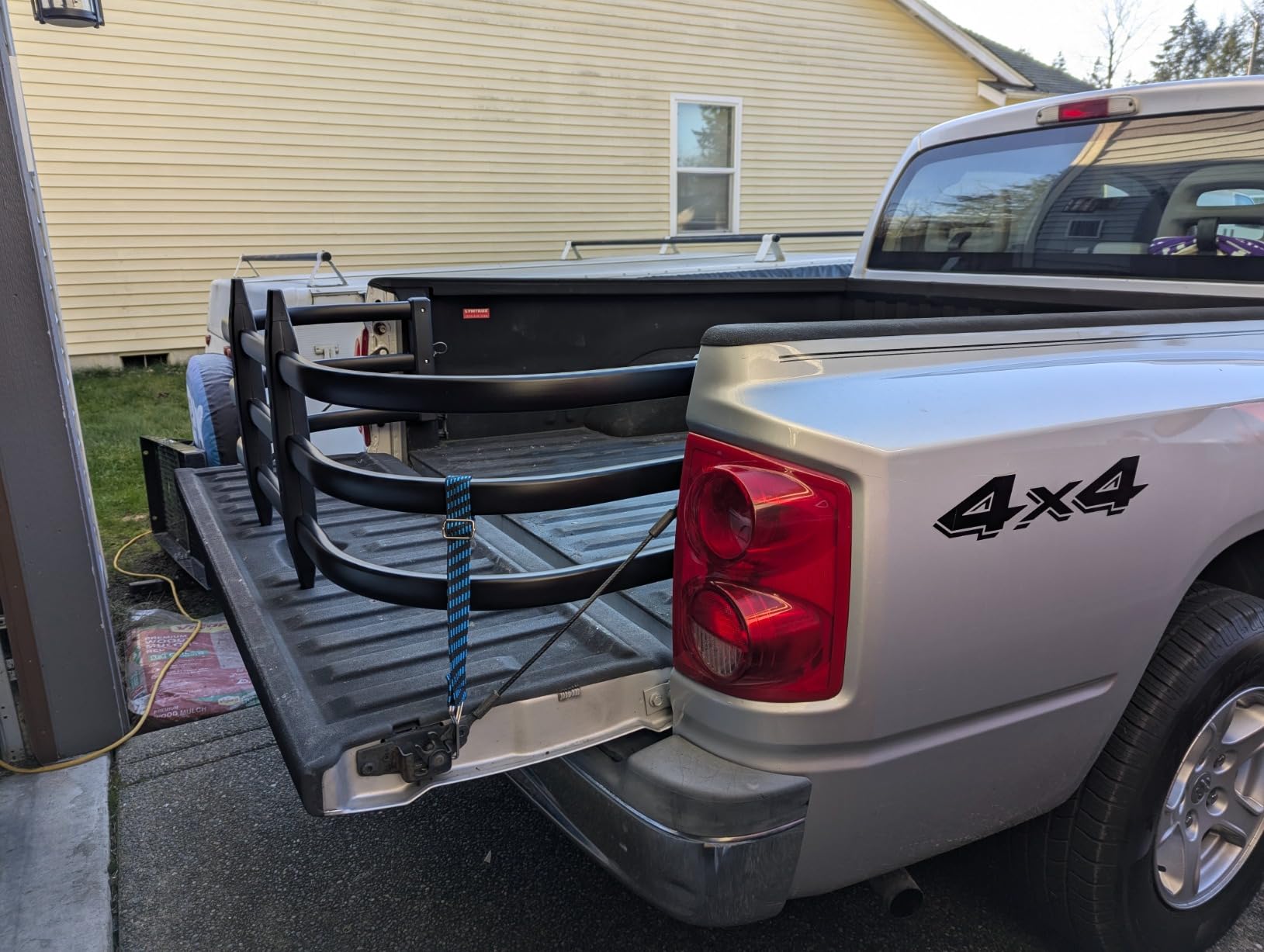 Truck Bed Extender, Aluminum Retractable Tailgate Extender, 49