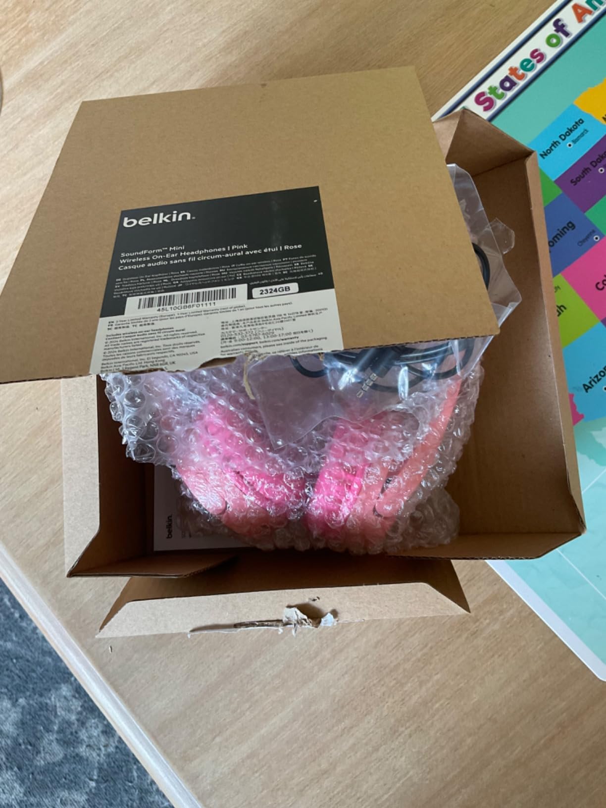 Belkin SoundForm Mini - Wireless Bluetooth Kids Headphones, 30H Battery, 85dB Safe Volume Limit, Built-in Microphone - Toddler On-Ear Earphones for iPhone, iPad, Fire Tablet, Ideal for School - Pink customer photo 1