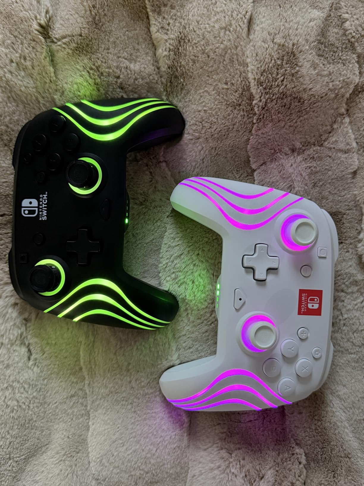 PDP Gaming Afterglow Wave Wireless Nintendo Switch Pro Controller customer photo 2