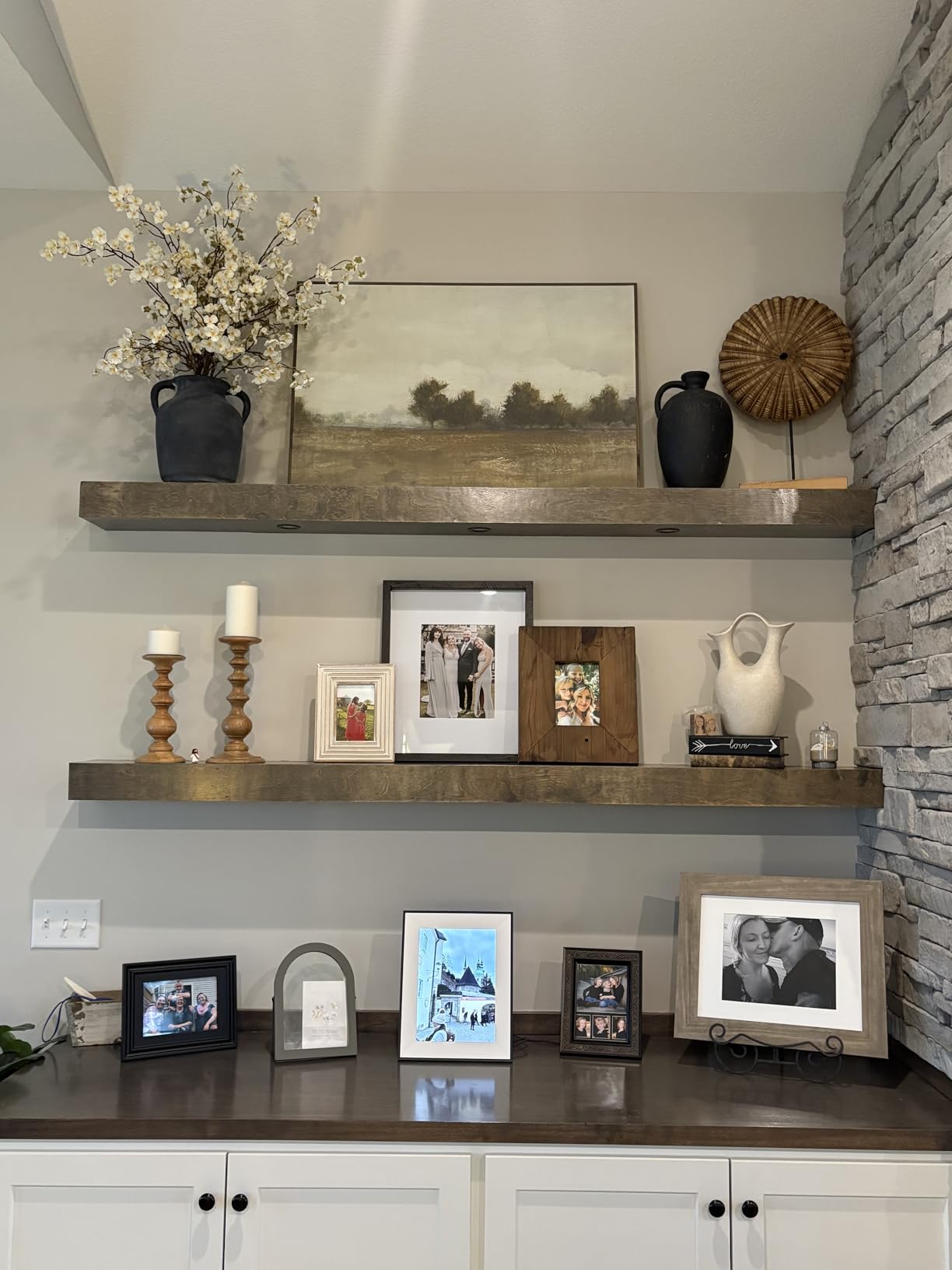 Aura Walden 15 inch WiFi Digital Picture Frame | Wirecutter's Best Digital Frame for Gifting | Send Photos from Your Phone | Quick, Easy Setup in Aura App | Free Unlimited Storage | White Clay customer photo 2