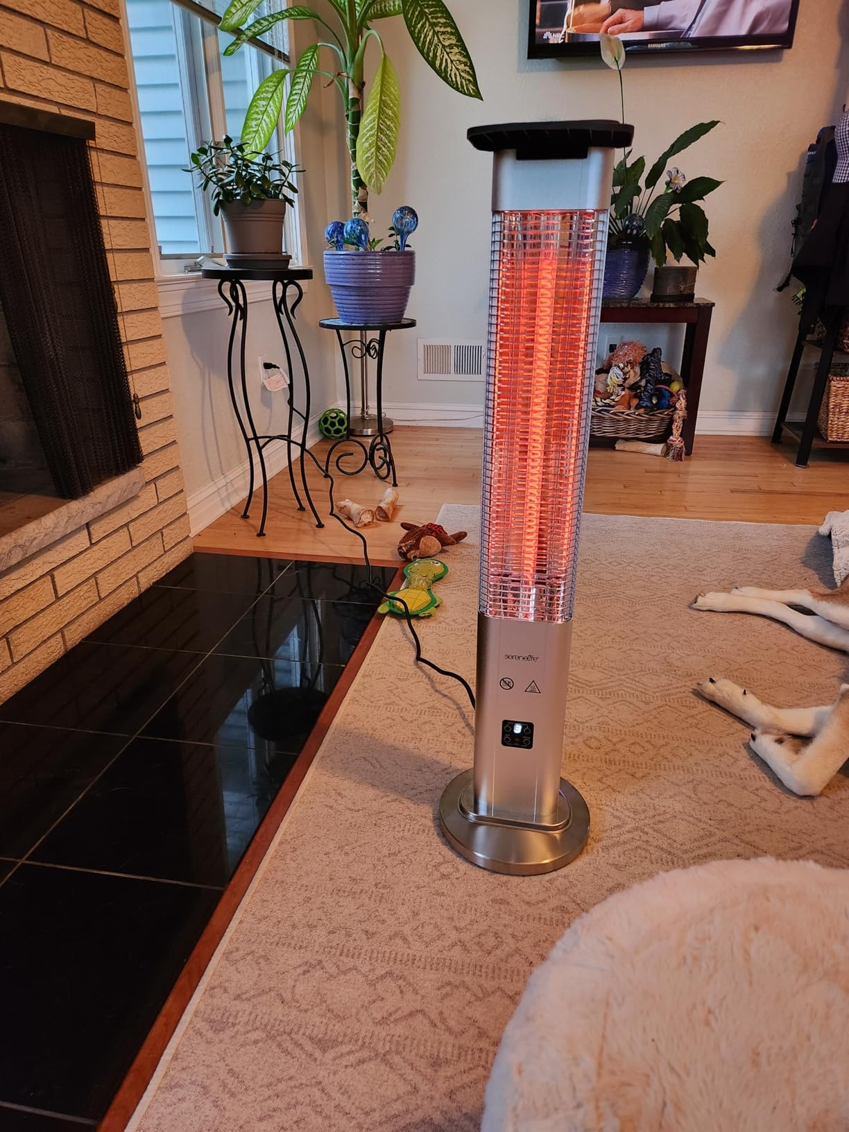 SereneLife Outdoor Electric Patio Heater - 1500W High-Efficiency Infrared Heating, Remote Control Standing Heater with Aluminum Reflector, Waterproof Design, IP65 Approved, Quiet Operation customer photo 1