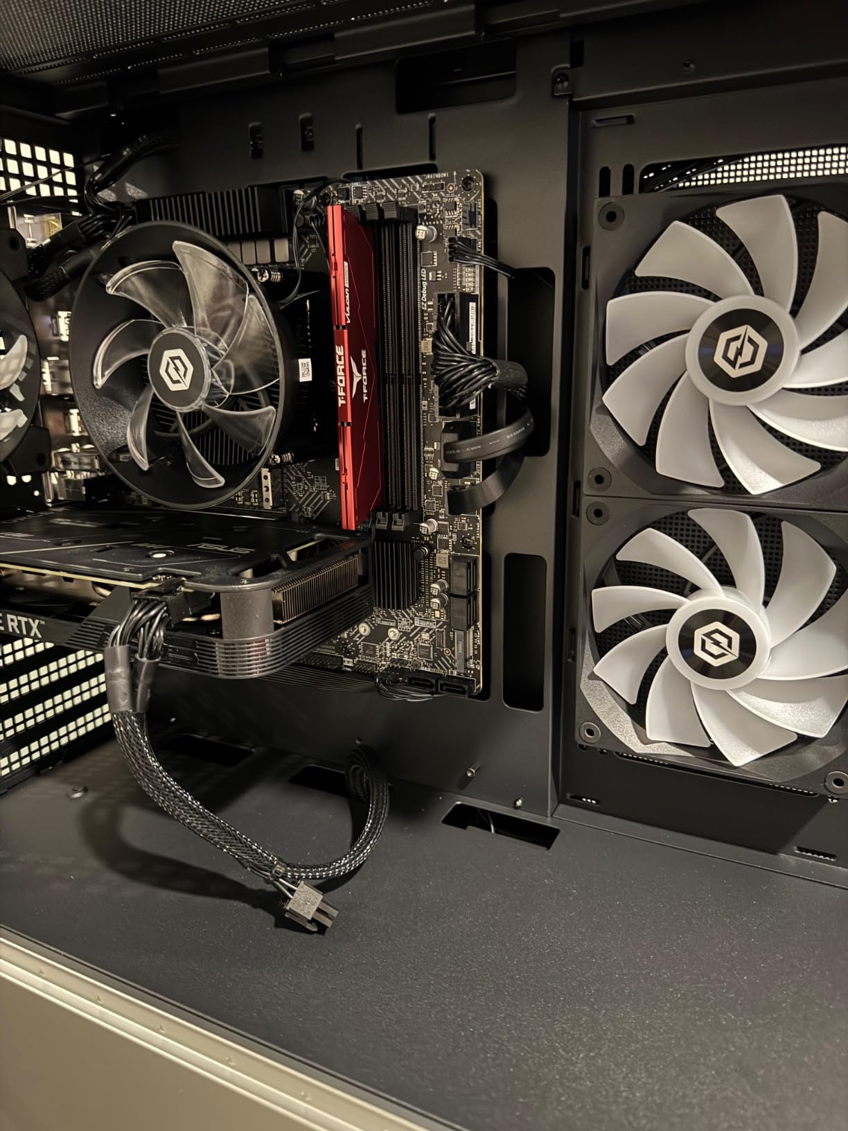 CyberPowerPC Gamer Xtreme VR Gaming PC, Intel Core i5-13400F 2.5GHz, GeForce RTX 4060 8GB, 16GB DDR5, 1TB PCIe Gen4 SSD, WiFi Ready & Windows 11 Home customer photo 2