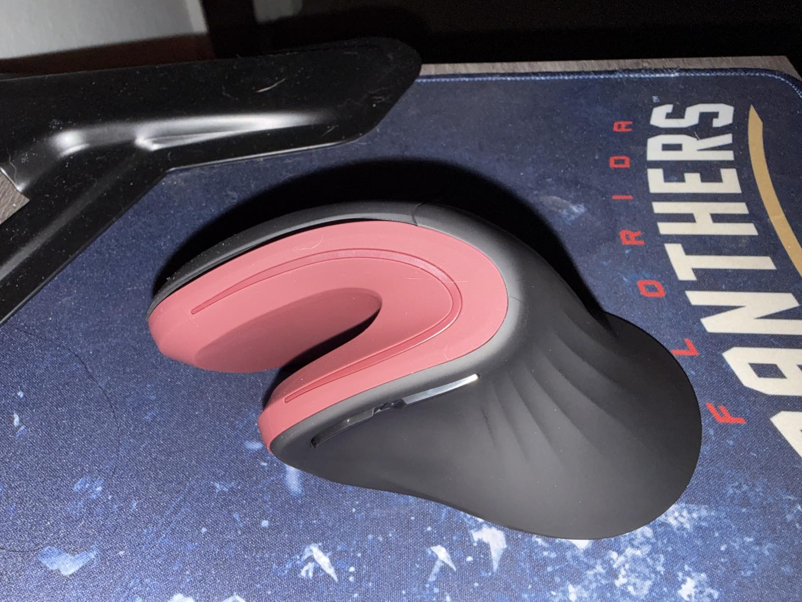 ProtoArc Backlit Bluetooth Ergonomic Keyboard, EK01 Plus Full Size Wireless Split Keyboard with Dual Bluetooth and USB, Cushioned Wrist Rest, Rechargeable, Compatible with Windows/Mac/Android, Blue customer photo 2