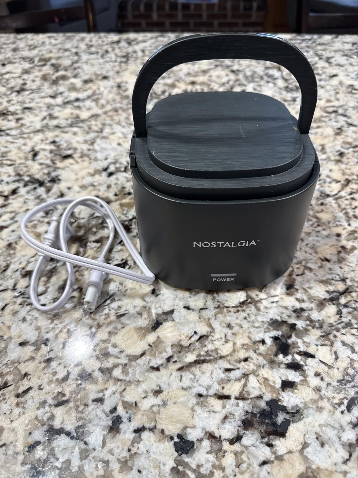 Nostalgia Portable 20-Ounce Electric Heated Lunch Box - Travel Size 2.5 Cup Capacity for Soup, Chili, and Leftovers - Leak Proof Silicone Sealed Lid, Foldable Carry Handle, Detachable Cord - Chambray customer photo 1