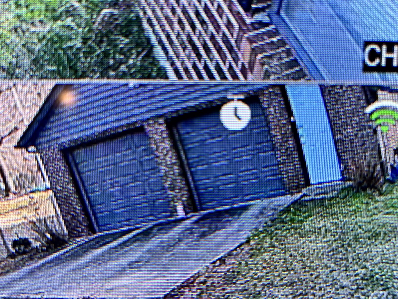 Hiseeu Wireless Pro WiFi Security Camera System, 16CH 4K NVR Kit, Plug-in Powered 12Pcs 5MP CCTV Home Security Camera System for Indoor/Outdoor, Night Vision, Waterproof, Motion Detection, 3TB HDD customer photo 2