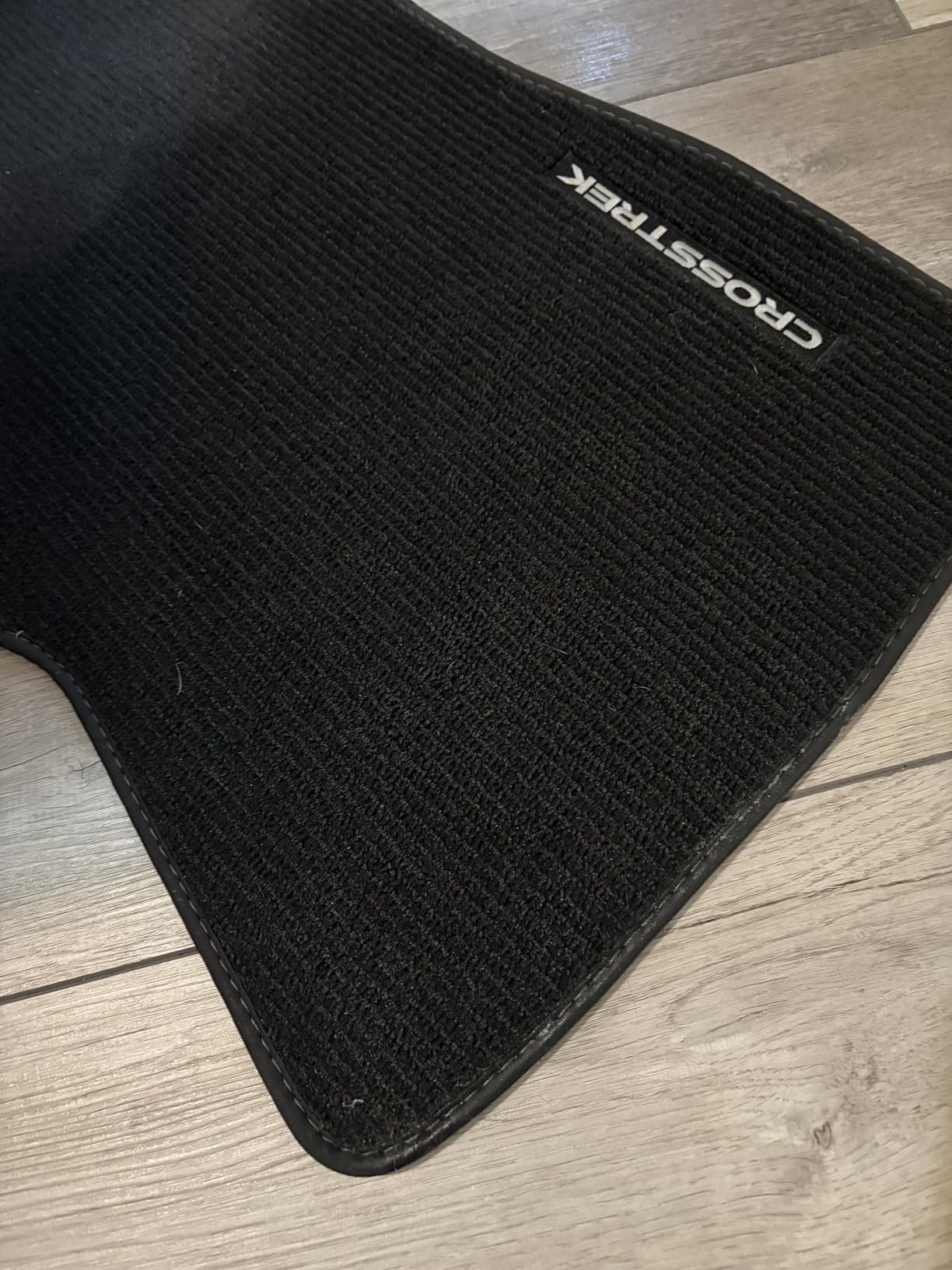 Shark StainStriker HairPro Portable Carpet, Upholstery and Area Rug Cleaner with Pet Mess and Hair Tools, Self-Cleaning, Perfect for Pets and Car Interiors, 4 Cleaning Tools and Pet Solution, Copper, PX251 customer photo 2