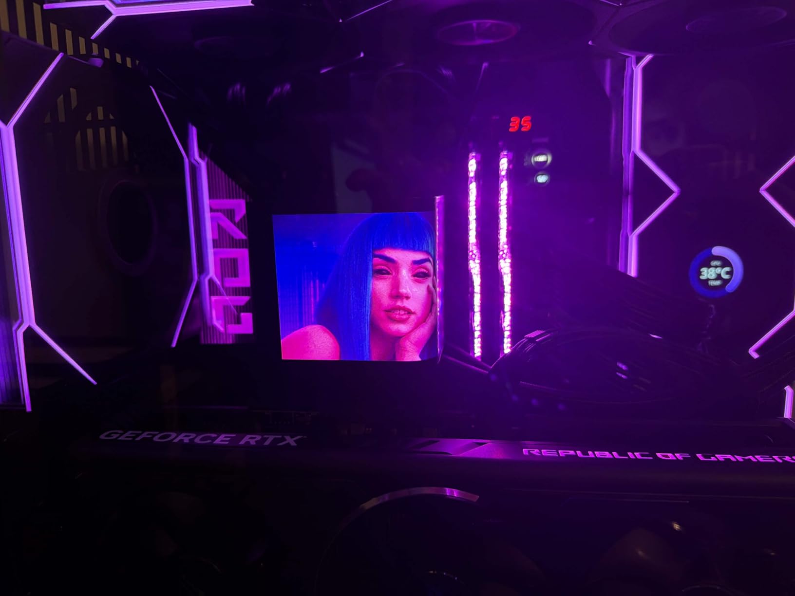 ASUS ROG Crosshair X870E Hero AMD X870E AM5 ATX Motherboard, Advanced AI PC Ready, 18+2+2 Power Stages, DDR5, PCIe 5.0, 5X M.2, Wi-Fi 7, USB4, AI Overclocking, Core Flex, PCIe Slot Q-Release Slim customer photo 1
