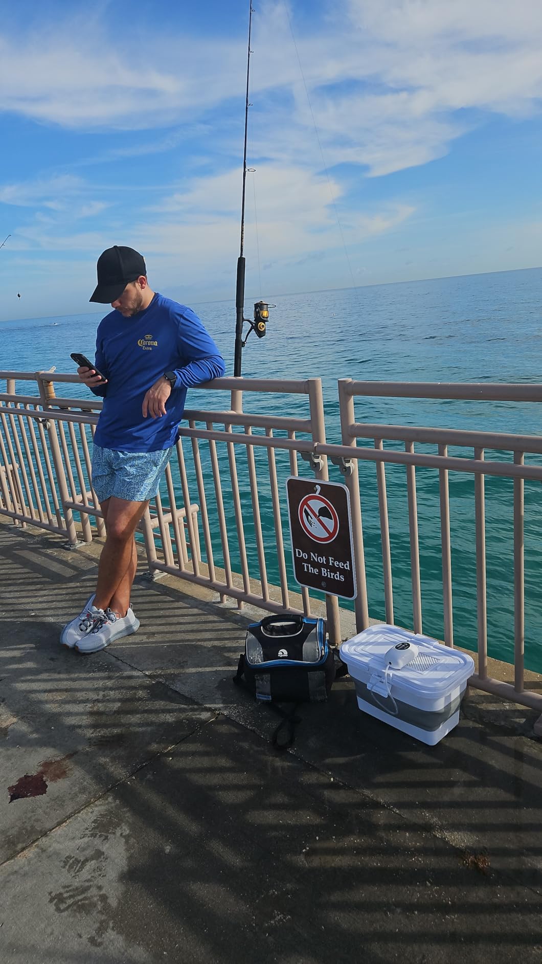 Live Bait or Fish Bucket with Aerator, 14 Quarts Multi-Function Collapsible Fishing Container Box with Rechargeable Air Pump customer photo 1