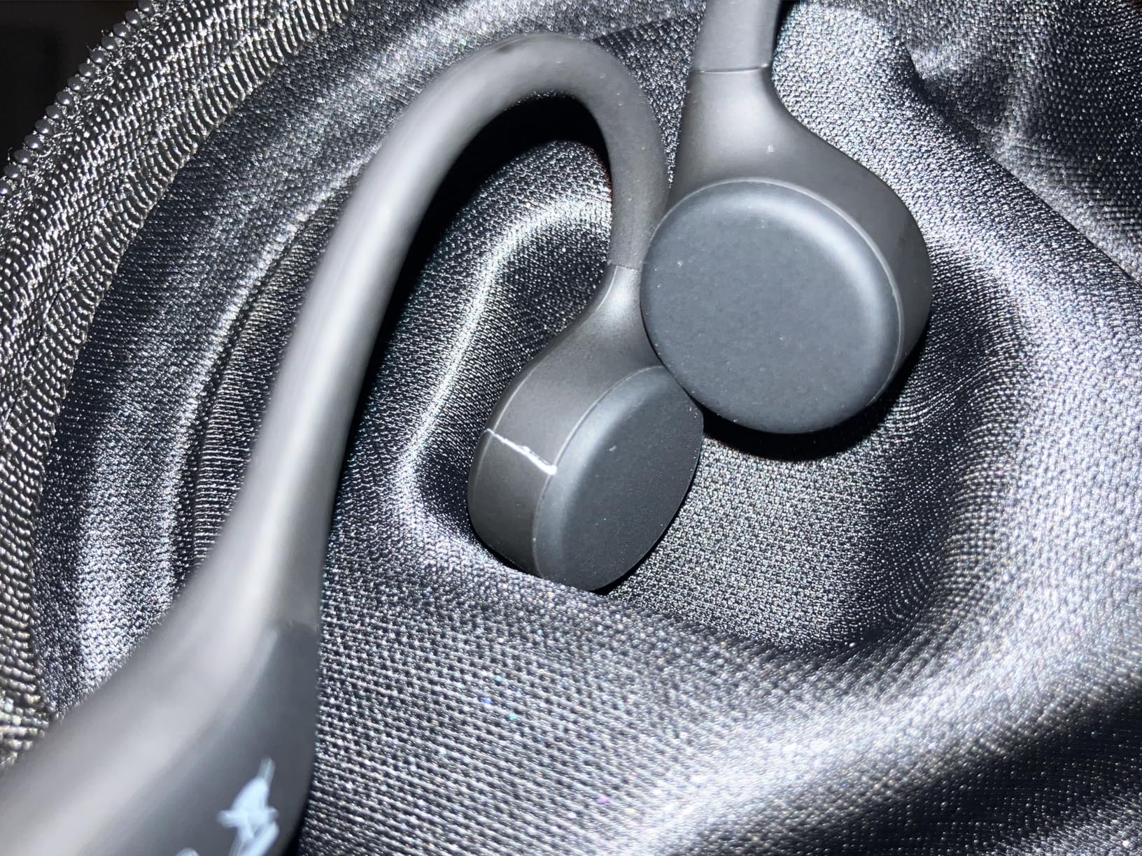 H2O Audio TRI 2 PRO Multi-Sport Waterproof Bone Conduction Open Ear Headphones, Bluetooth 5.3 for Running and Cycling, MP3 Mode for Swimming, IPX8, 8GB Memory, Playlist+ App Included for Streaming customer photo 2