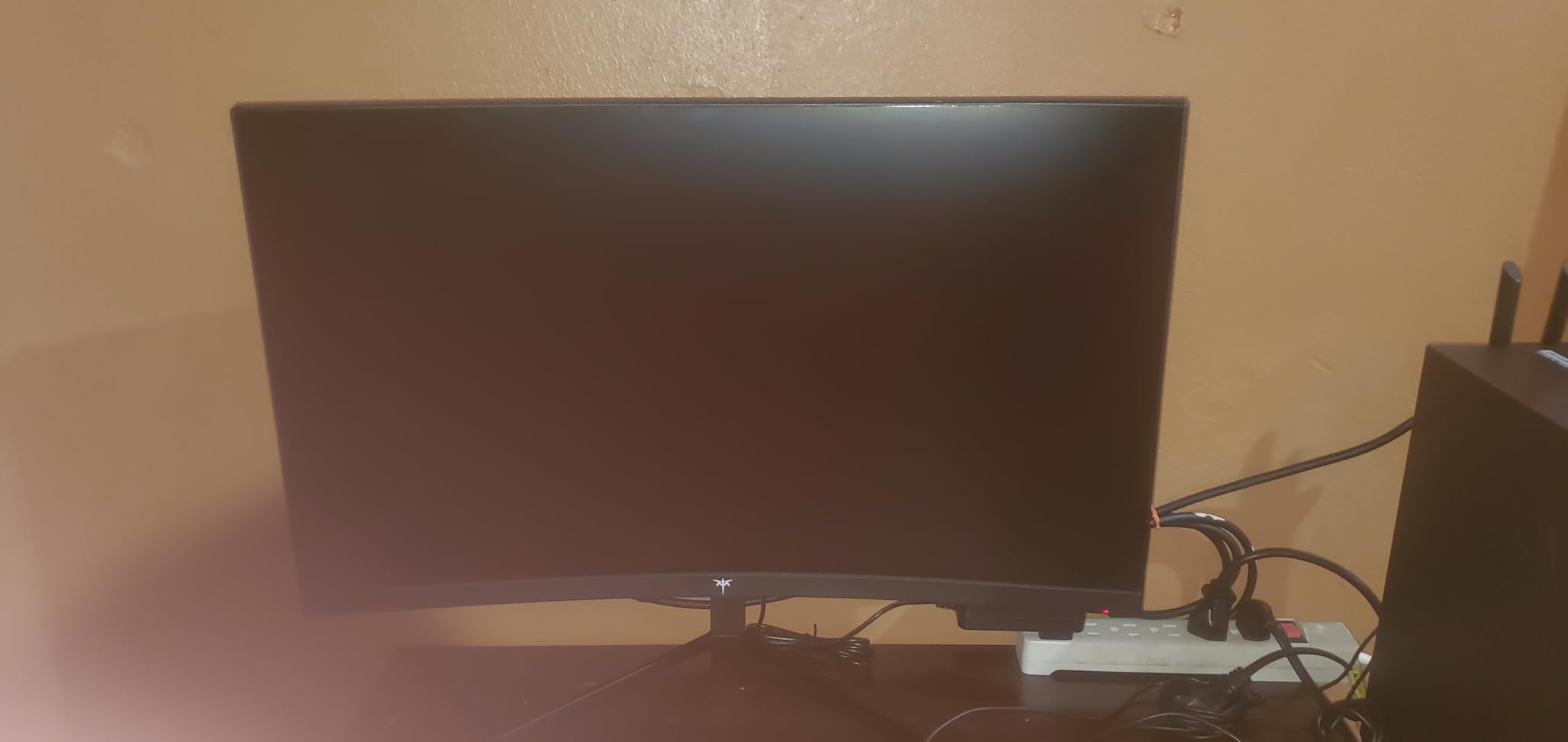KTC 27 Inch 4K UHD(3840 * 2160) Computer Monitor - IPS Monitor, 60hz, HDR400, Anti-Blue Light Screen, DCI-P3 95% 125% sRGB, Support FreeSync and GSync, PC Monitor for Design, Work, Casual Gaming customer photo 2