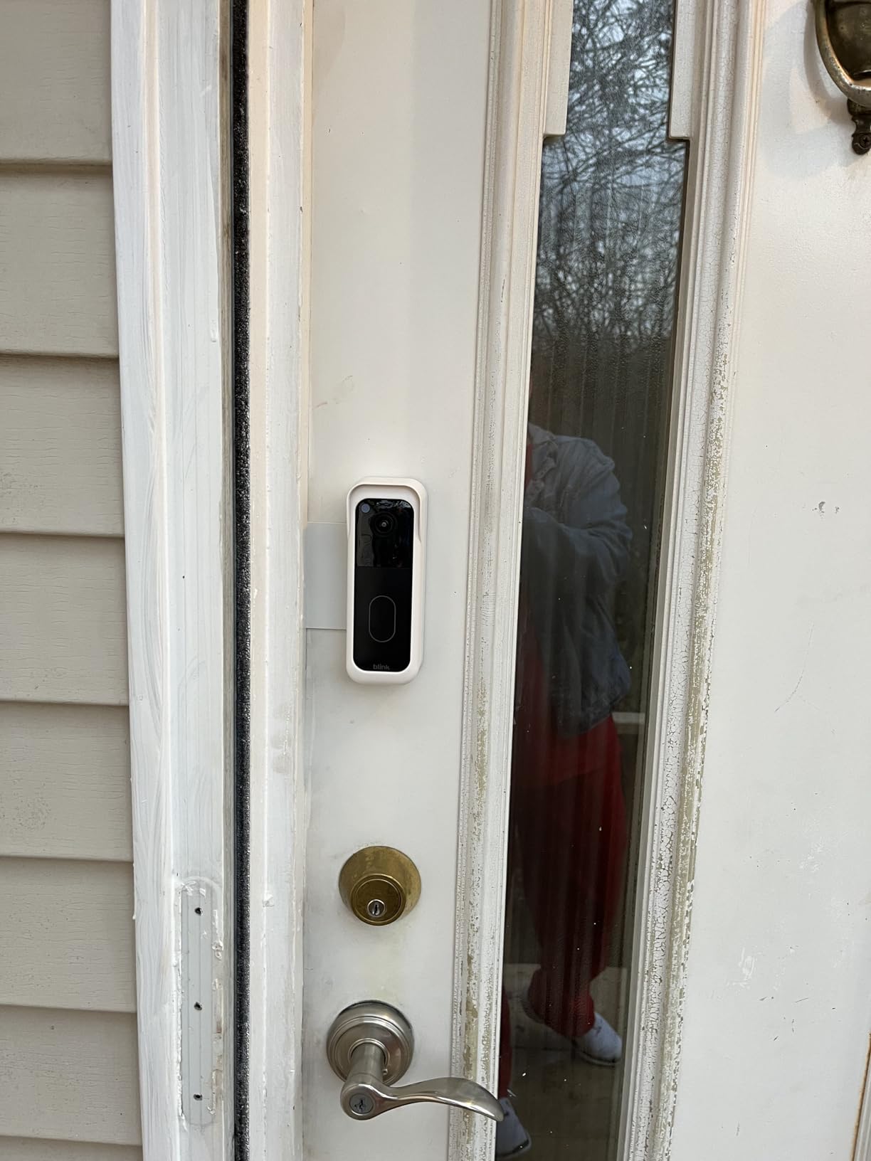 Blink Outdoor 4 - Wireless smart security camera, two-year battery life, 1080p HD day and infrared night live view, two-way talk. Sync Module Core included - 1 camera system customer photo 1