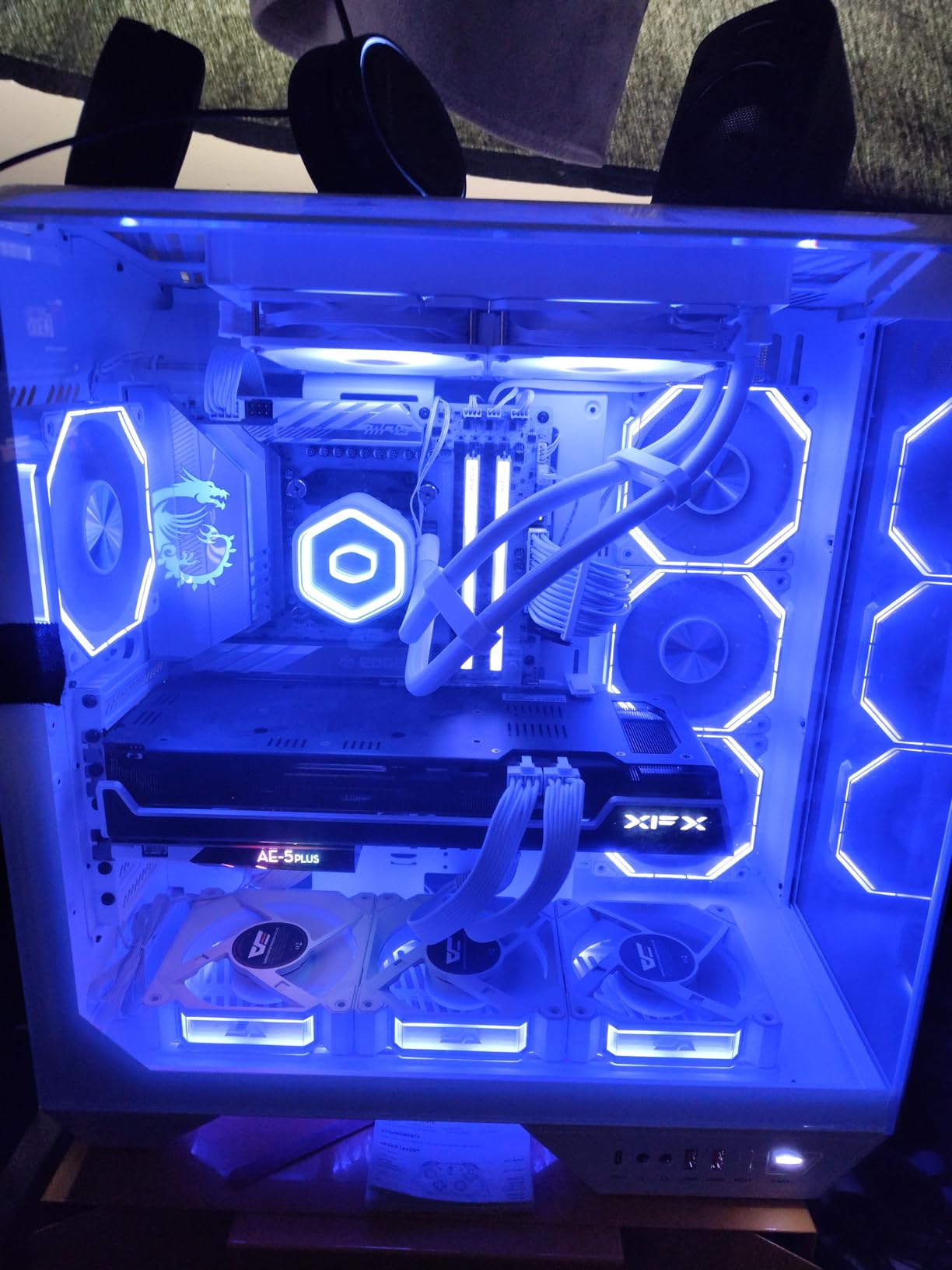 darkFlash Full-Tower ATX Gaming PC Case, Back Plug-in Motherboard, Vertical GPU Mounting, Dual-Chamber, Panoramic Glass, Up to 2 x 360mm Radiators, RTX 40 Compatible (DY470) (4 PWM ARGB Fans, Black) customer photo 1