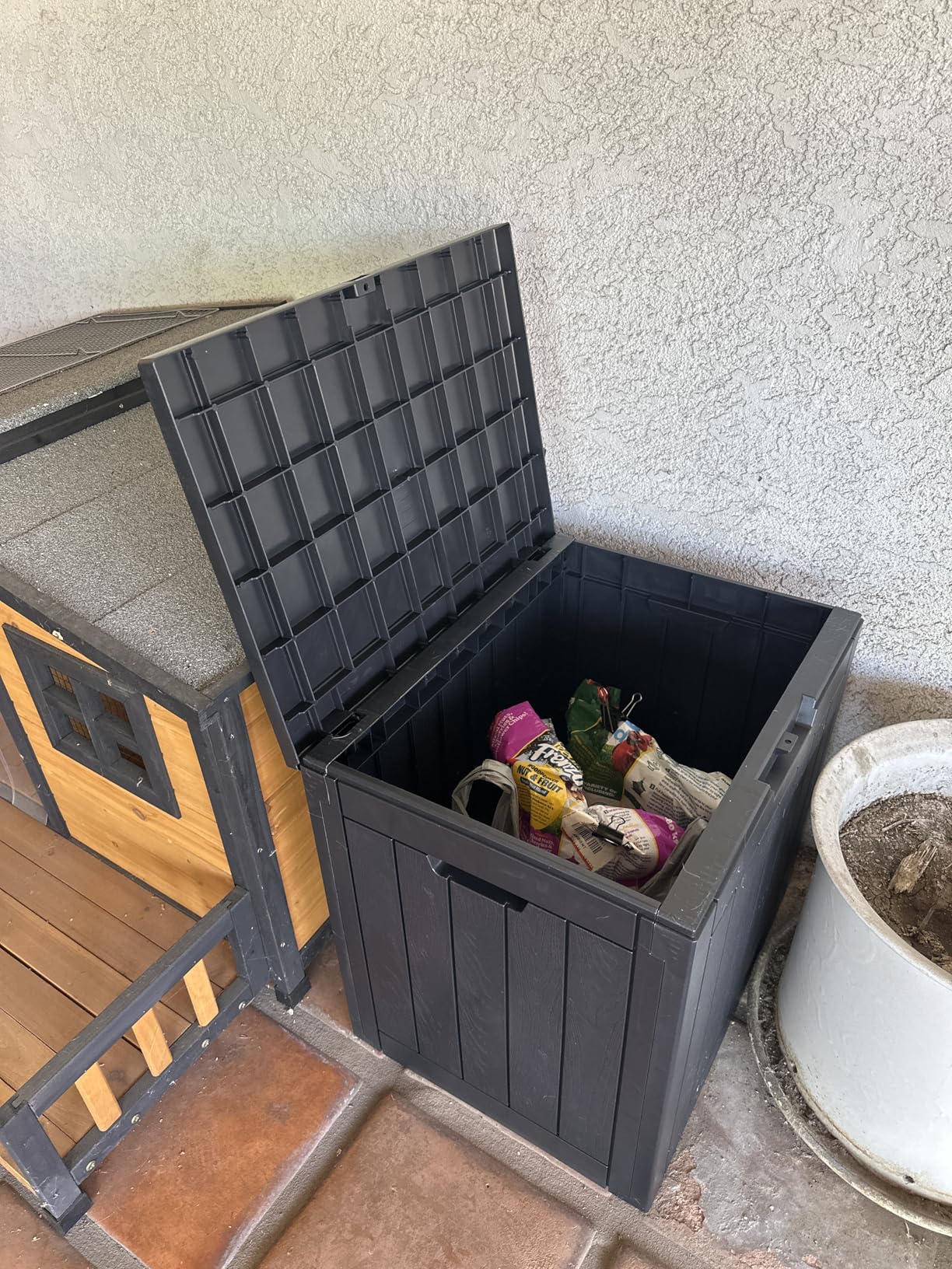 30 Gallon Outdoor Deck Box, Lockable Waterproof Outdoor Storage Boxes For Garden Tools,Indoor Cushions,Accessories Outside Storage Resin Weatherproof Container(Black) customer photo 2