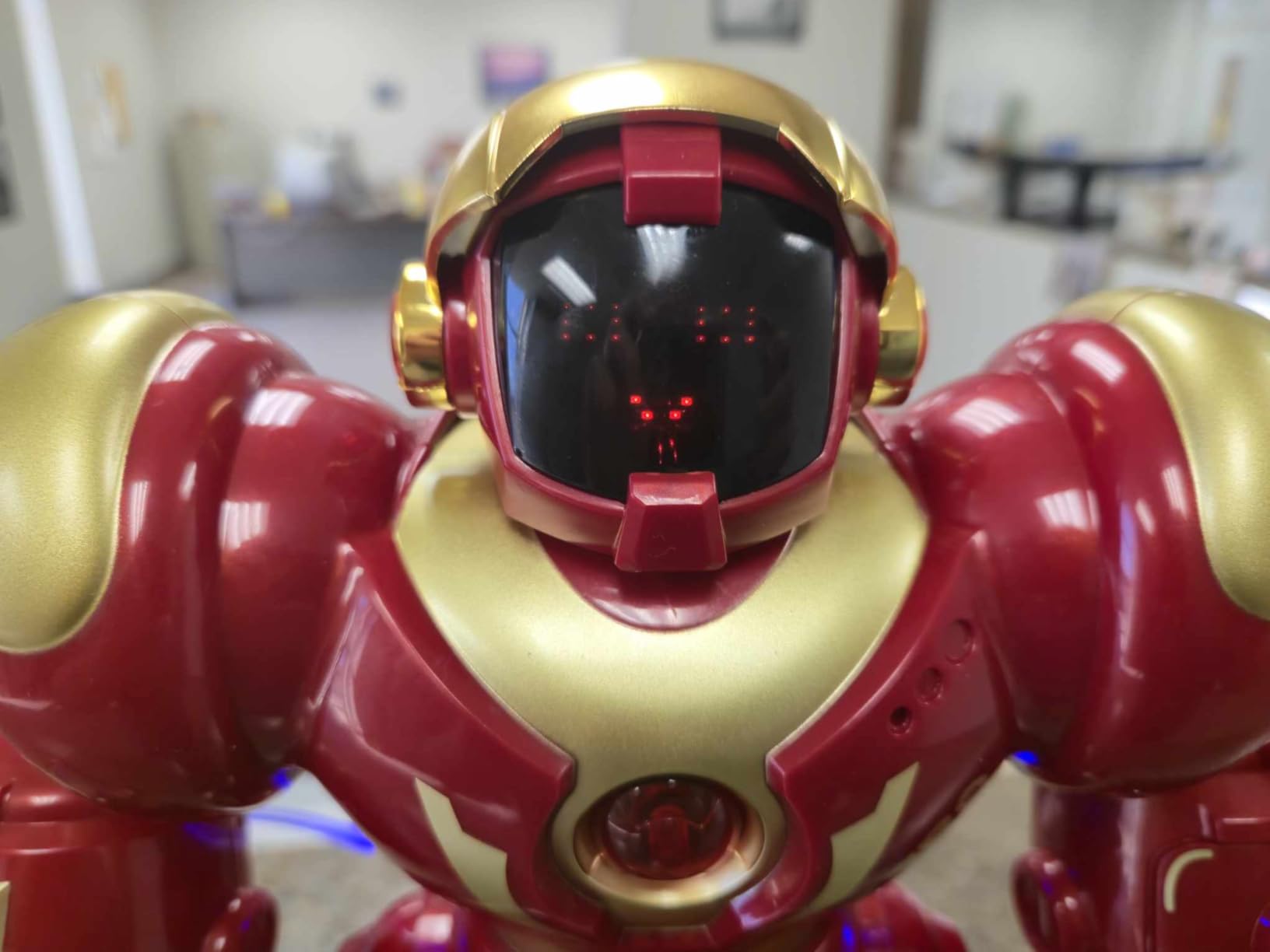 Holyton 5088 Smart Robots for Kids, Large STEM Programmable RC Robot, with Voice Control, APP Control, LED Eyes, Ideal Gift for 4 5 6 7 8 9 Years Old Boys and Girls customer photo 1