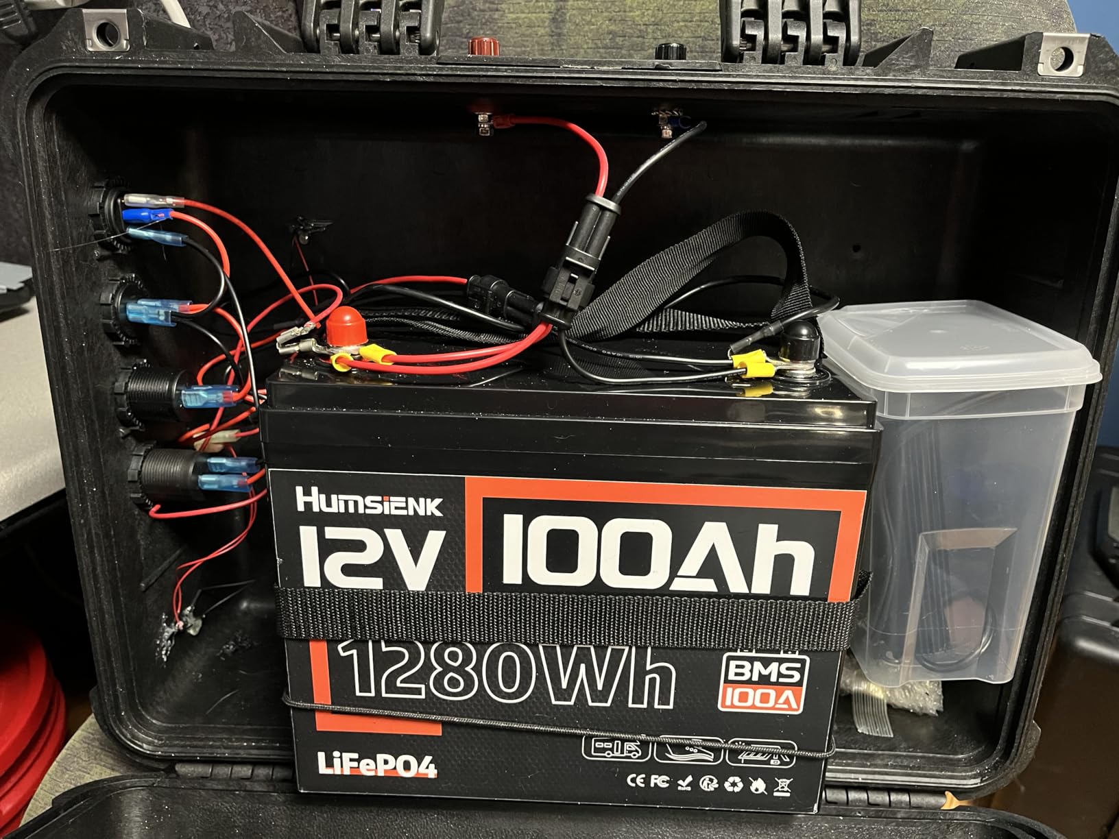 HumsiENK 12V 100Ah LiFePO4 Battery Lithium Deep Cycle, Group 24, IP67, Built-in 100A BMS, 1280Wh Energy, 15000+ Cycles for RV Solar Off-Grid Marine Trolling Motor, Portable Power for Camping customer photo 1