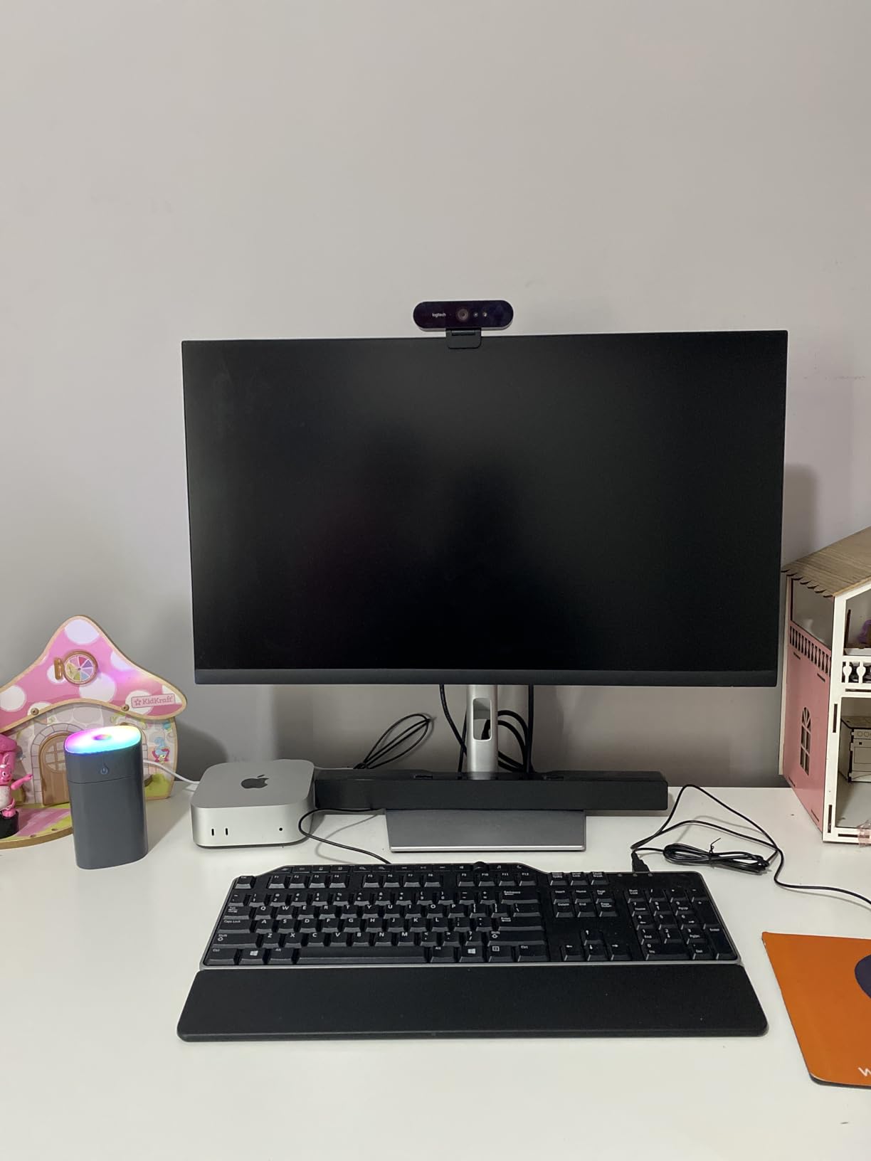 Apple 2024 Mac mini Desktop Computer with M4 chip with 10-core CPU and 10-core GPU: Built for Apple Intelligence, 16GB Unified Memory, 256GB SSD Storage, Gigabit Ethernet. Works with iPhone/iPad customer photo 1