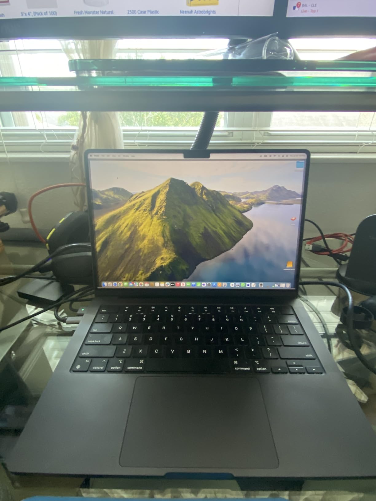 2024 MacBook Pro Laptop with M4 Pro, 12-core CPU, 16-core GPU: Built for Apple Intelligence, 14.2-inch Liquid Retina XDR Display, 24GB Unified Memory, 512GB SSD Storage; Silver customer photo 1