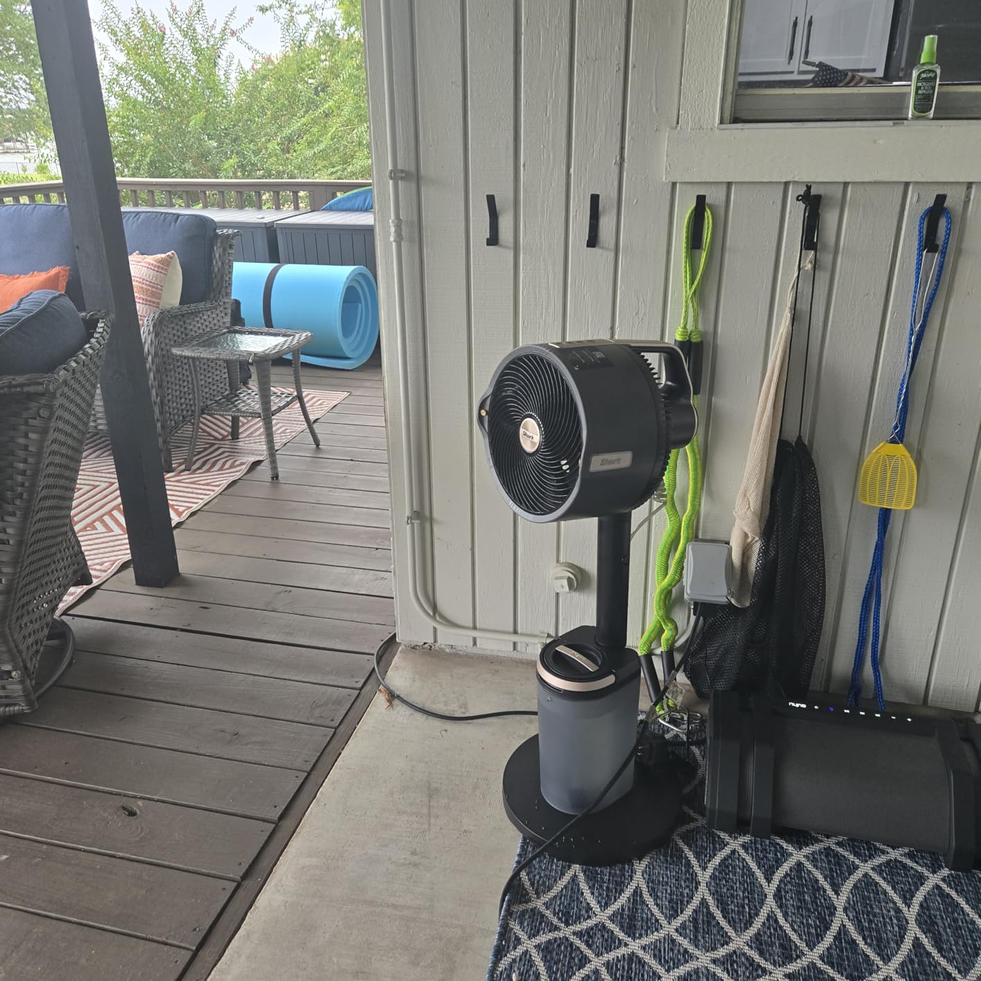 Shark FlexBreeze Pro Mist Fan - Indoor & Outdoor, Integrated Misting, Pedestal to Tabletop, Corded or Cordless, Up to 24-Hr Battery, Oscillating, Charcoal Grey, FA302 customer photo 2