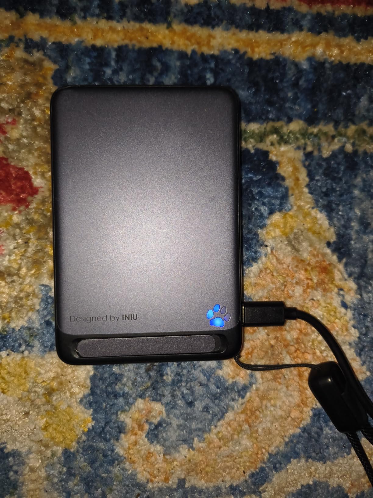 INIU for MagSafe Portable Charger, Qi2 Certified, Slimmest 15W 10000mAh Magnetic Power Bank, with USB C Cable & Stand, Fast Charging MagSafe Compatible Battery Pack for iPhone 17 16 15 14 13 12 Only customer photo 1