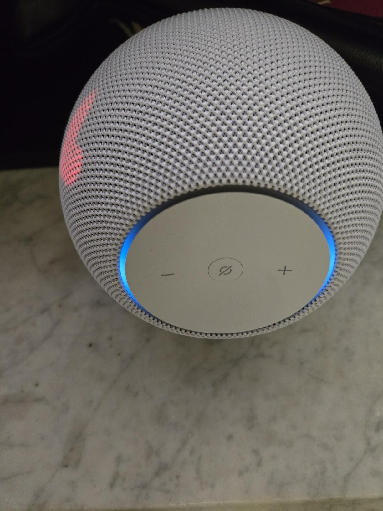 Echo Studio (newest model), compact design, immersive spatial audio and Dolby Atmos, Designed for Alexa+, Graphite customer photo 2