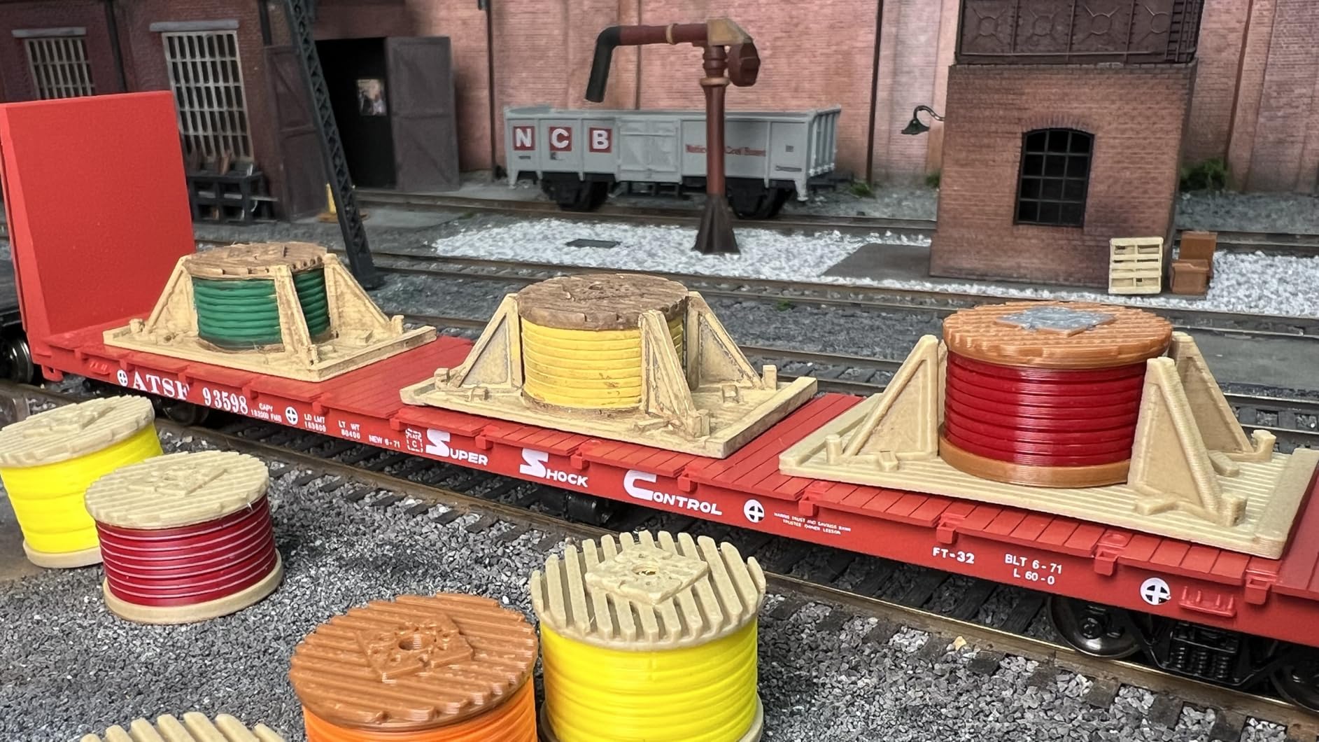 FLASHFORGE AD5X Multi-Color 3D Printer, CoreXY 600mm/s High-Speed, 1-Click Auto Leveling, 300°C Direct Drive Extruder, 220x220x220mm Build Volume, Ideal for Precision and Efficiency customer photo 2