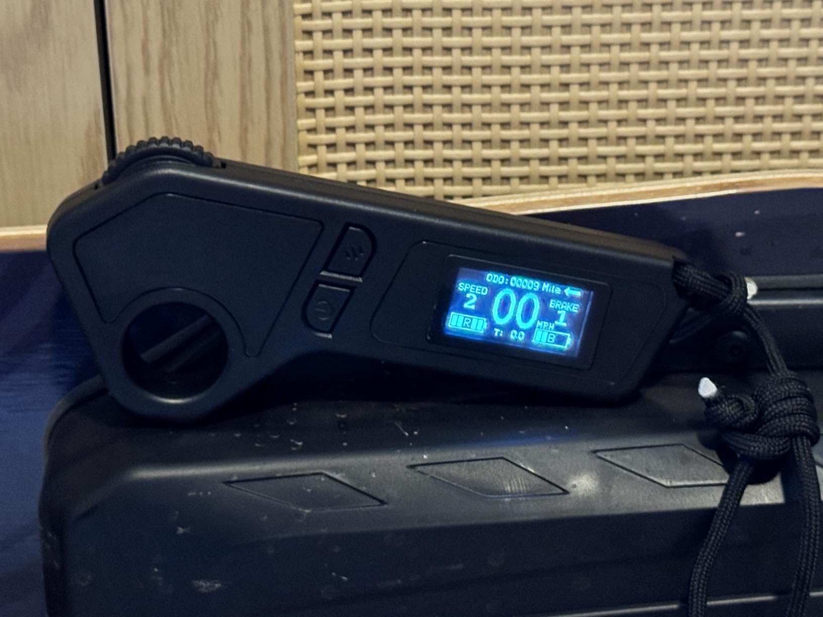 V20 Electric Skateboard with Remote, 28 Mph Top Speed, 22 Miles Range, 1000W Hub-Motor, Longboard Skateboard for Adults & Teens customer photo 1