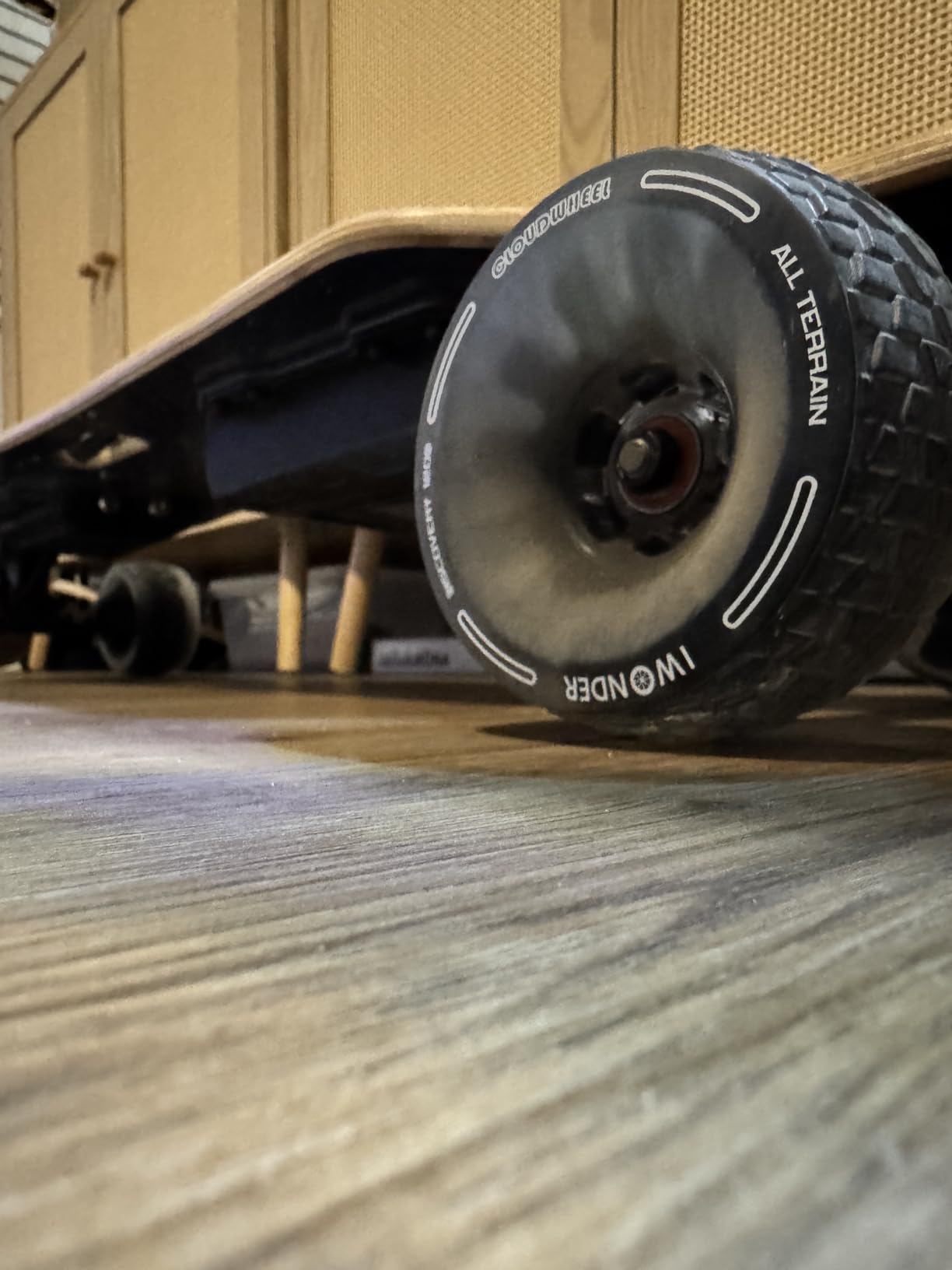 V20 Electric Skateboard with Remote, 28 Mph Top Speed, 22 Miles Range, 1000W Hub-Motor, Longboard Skateboard for Adults & Teens customer photo 2