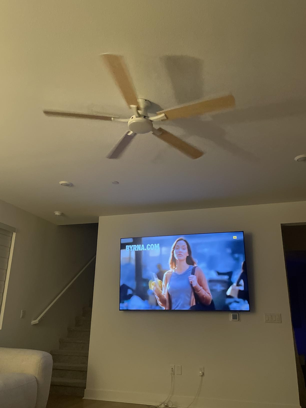 ZMISHIBO 52 Inch Ceiling Fan with Light, App&Remote Control, Flush Mount Low Profile, Dimmable 20W LED Light, Quiet Reversible Motor for Bedroom, Living Room, Apartment, Black customer photo 2