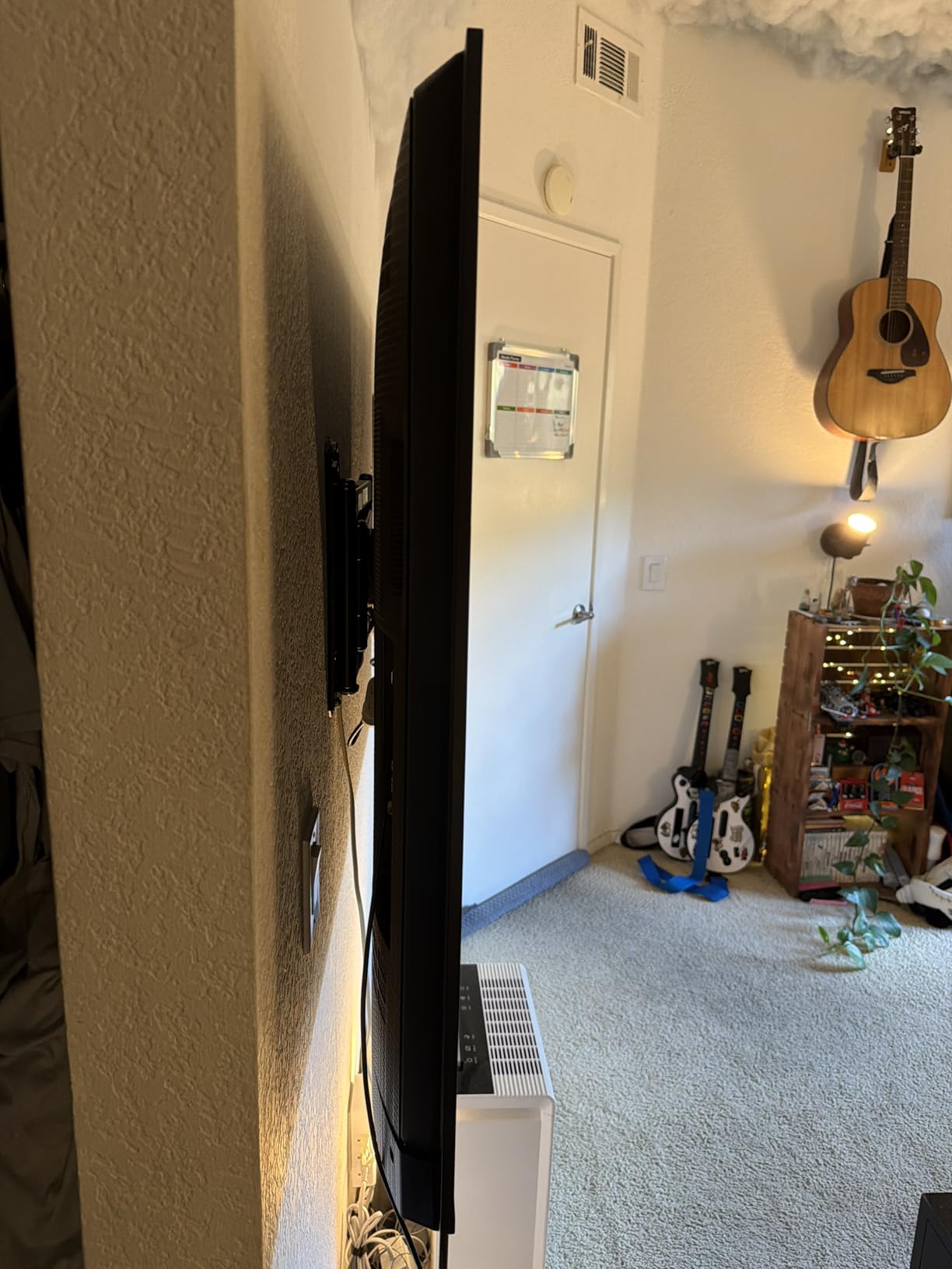 Perlegear Long Arm TV Wall Mount for 32-65