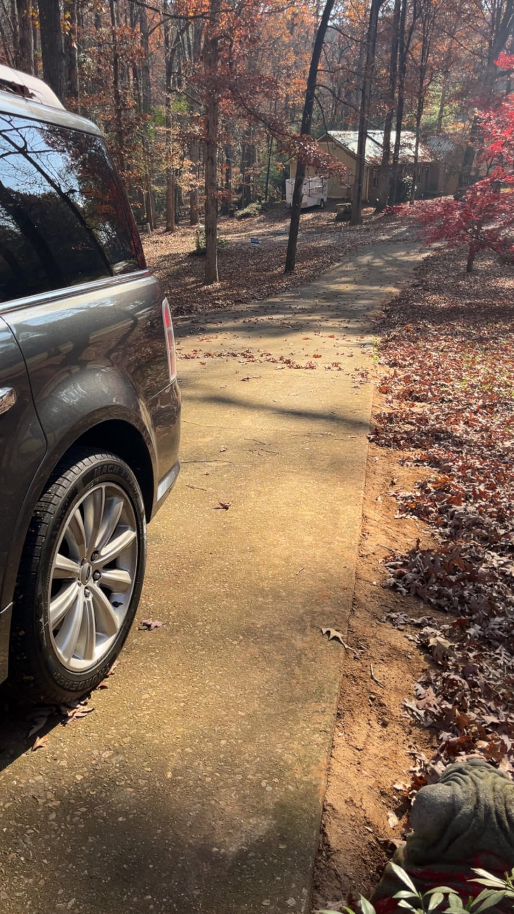 Roof Gutter Cleaning from The Ground, 40V Leaf Blowers Cordless, 580CFM/180MPH with 2 Batteries and Charger customer photo 1