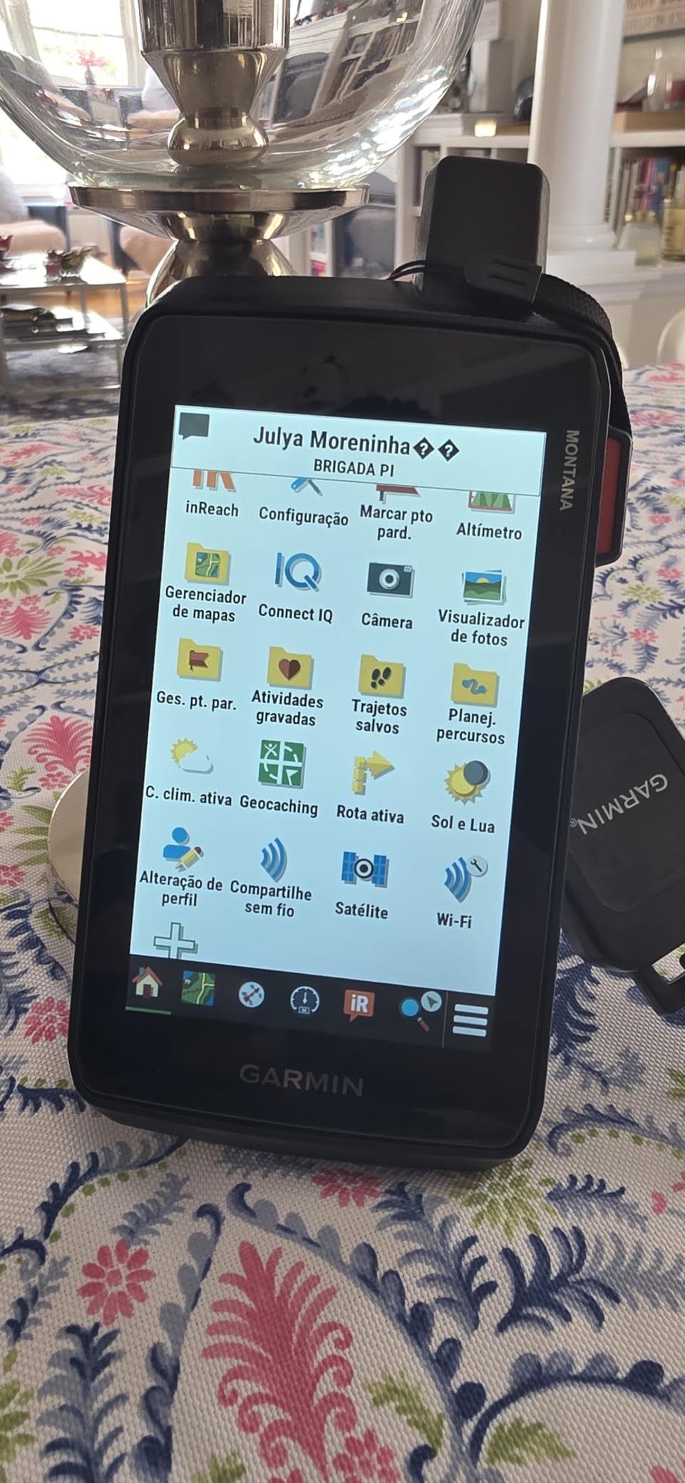 Garmin Montana 760i, Rugged GPS Handheld Navigator with Built-in inReach Technology for SOS and 2-way Texts in Remote Areas, 5 inch Touchscreen, 8MP Camera customer photo 2