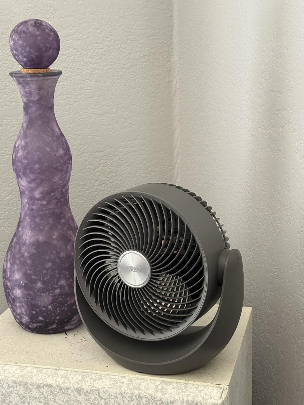 DREO Fan for Bedroom, Table Air Circulator for Whole Room, 11 Inch, 60ft Strong Airflow, 120° adjustable tilt, 20db Low Noise, Quiet, 3 Speeds, 2025 New Desk Fan for Office, Kitchen, Home customer photo 2