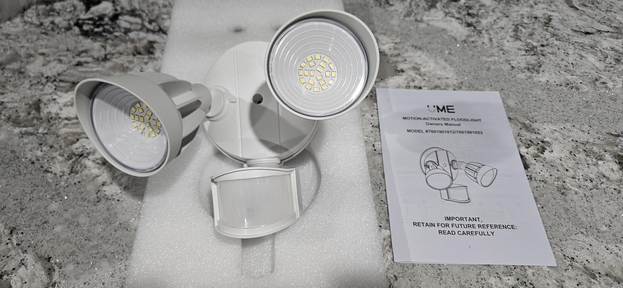 UME LED Security Light Motion Sensor Outdoor Lights, 27W 3000LM, 5000K, IP65 Waterproof, Dusk to Dawn, 2 Head Motion Detector Flood Light for Outside, Garage, Yard (Black) customer photo 2