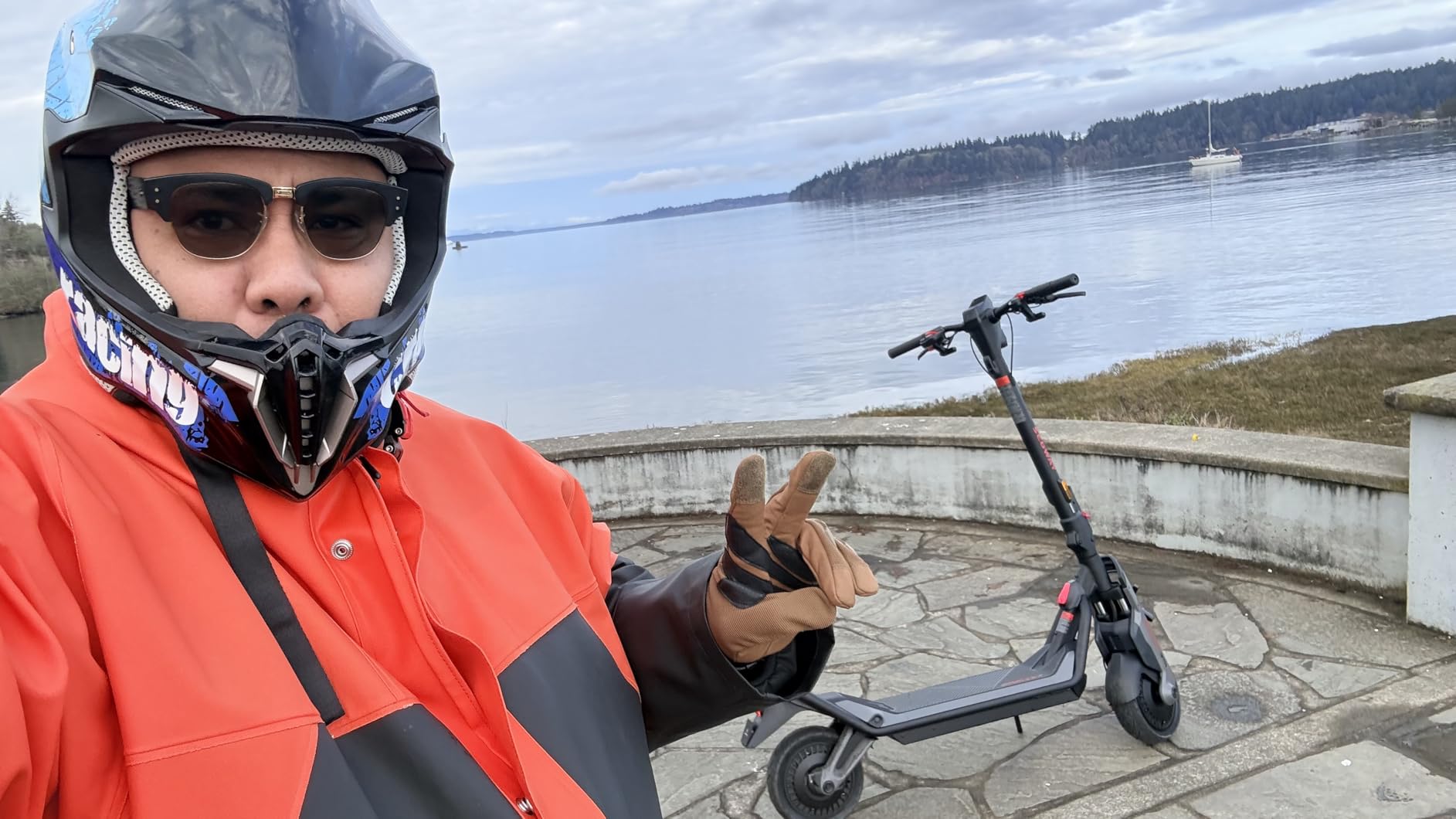 Segway SuperScooter GT3, 31 MPH w/ 45-Mile Long Range, 2400W Peak Motor, Dual Hydraulic Suspension, Self-Sealing Tires, Flash Charging Electric Scooter for Adults, UL 2272/2271 Certified, Gen3 customer photo 2