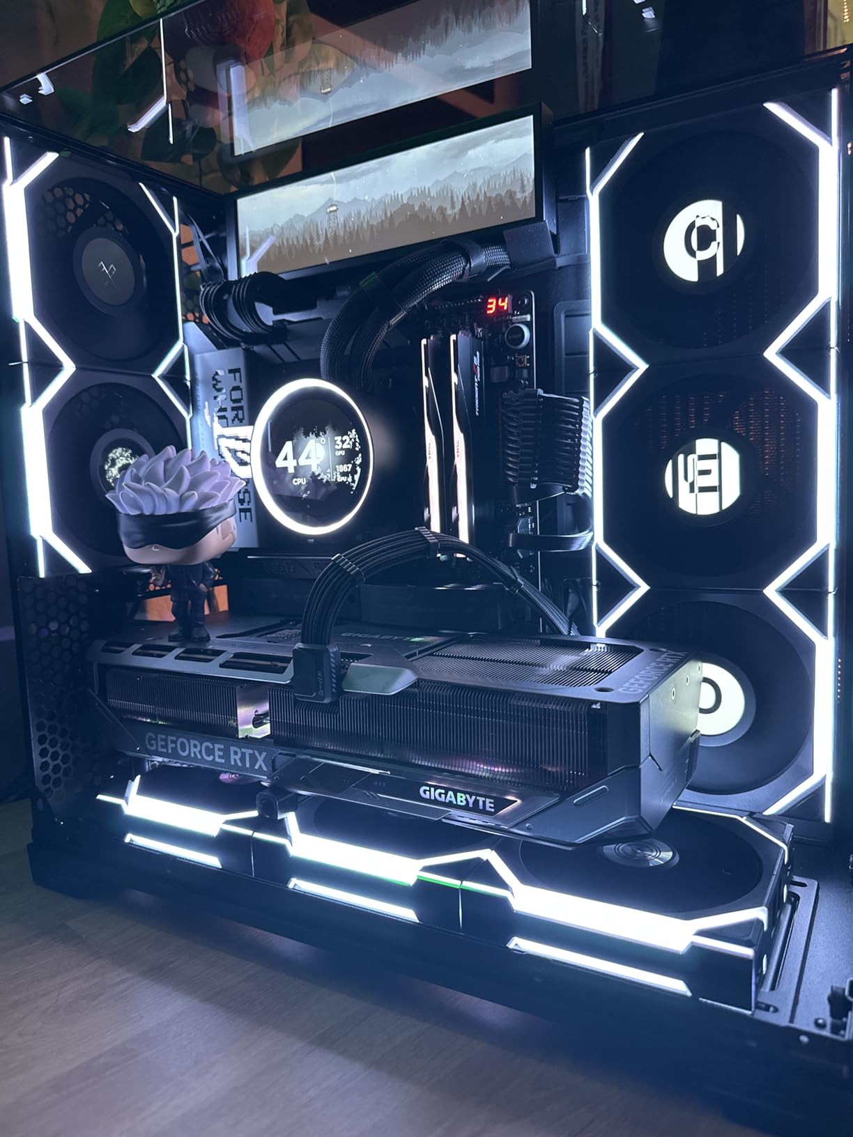 Gigabyte GeForce RTX 5080 Gaming OC 16G Graphics Card customer photo 2