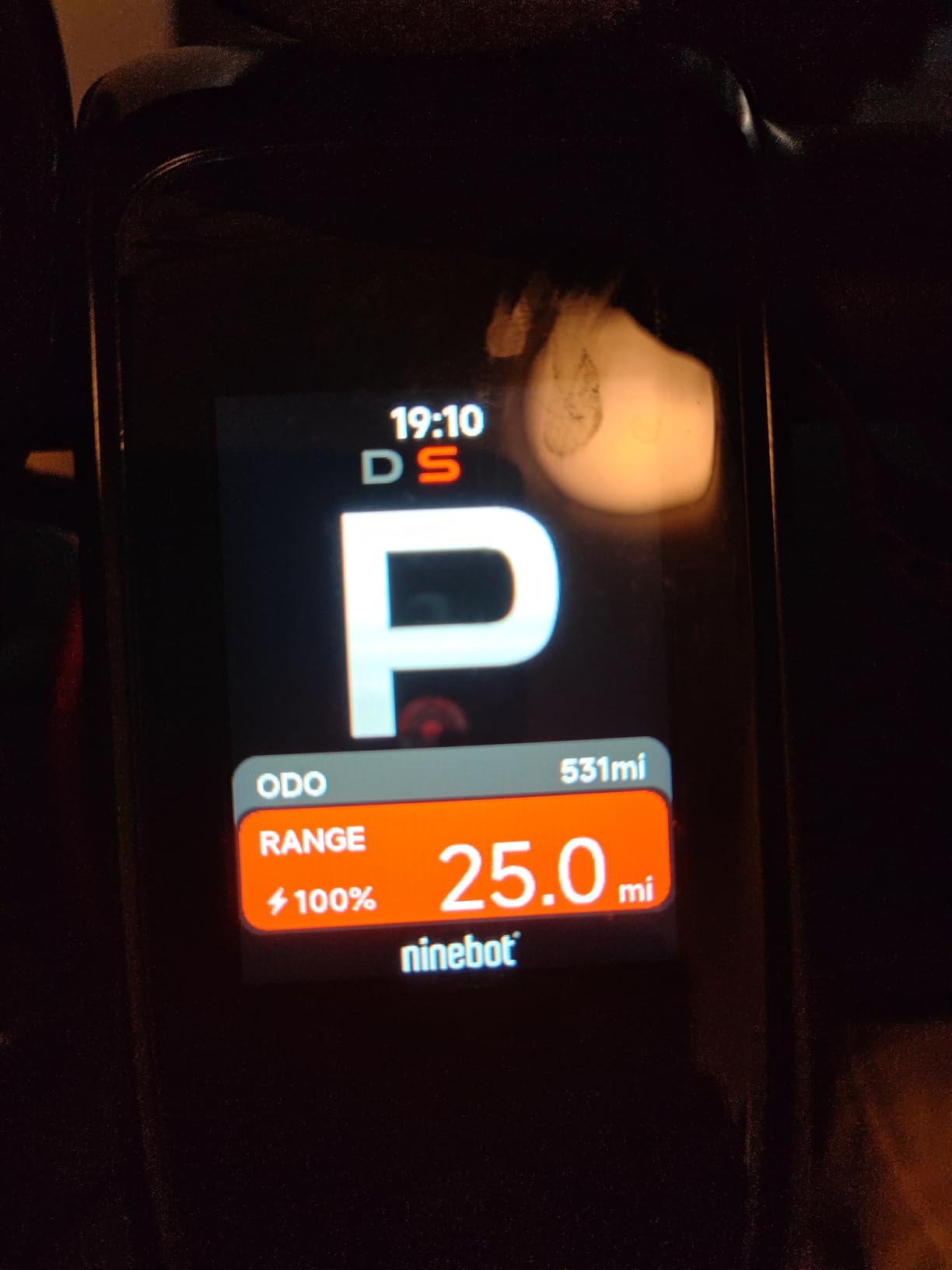 Segway Ninebot MAX Series Electric Scooter, Up to 22-28 MPH, Long Range, Dual Suspension & Braking System, Fast Charging, Scooter for Adults, UL-2272 2271 Certified (G2/G3) customer photo 1